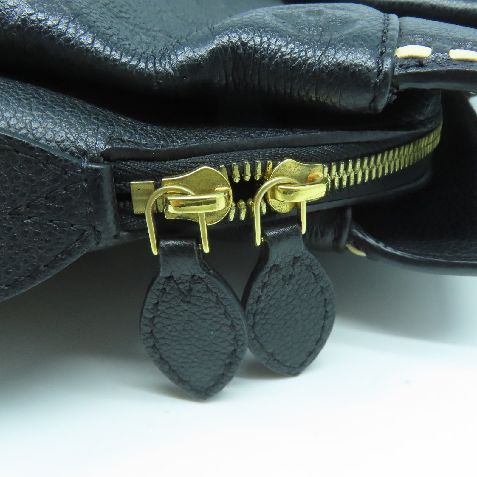 LOUIS VUITTON Monogram Empreinte Vosges MM金扣手挽肩背兩用袋黑色