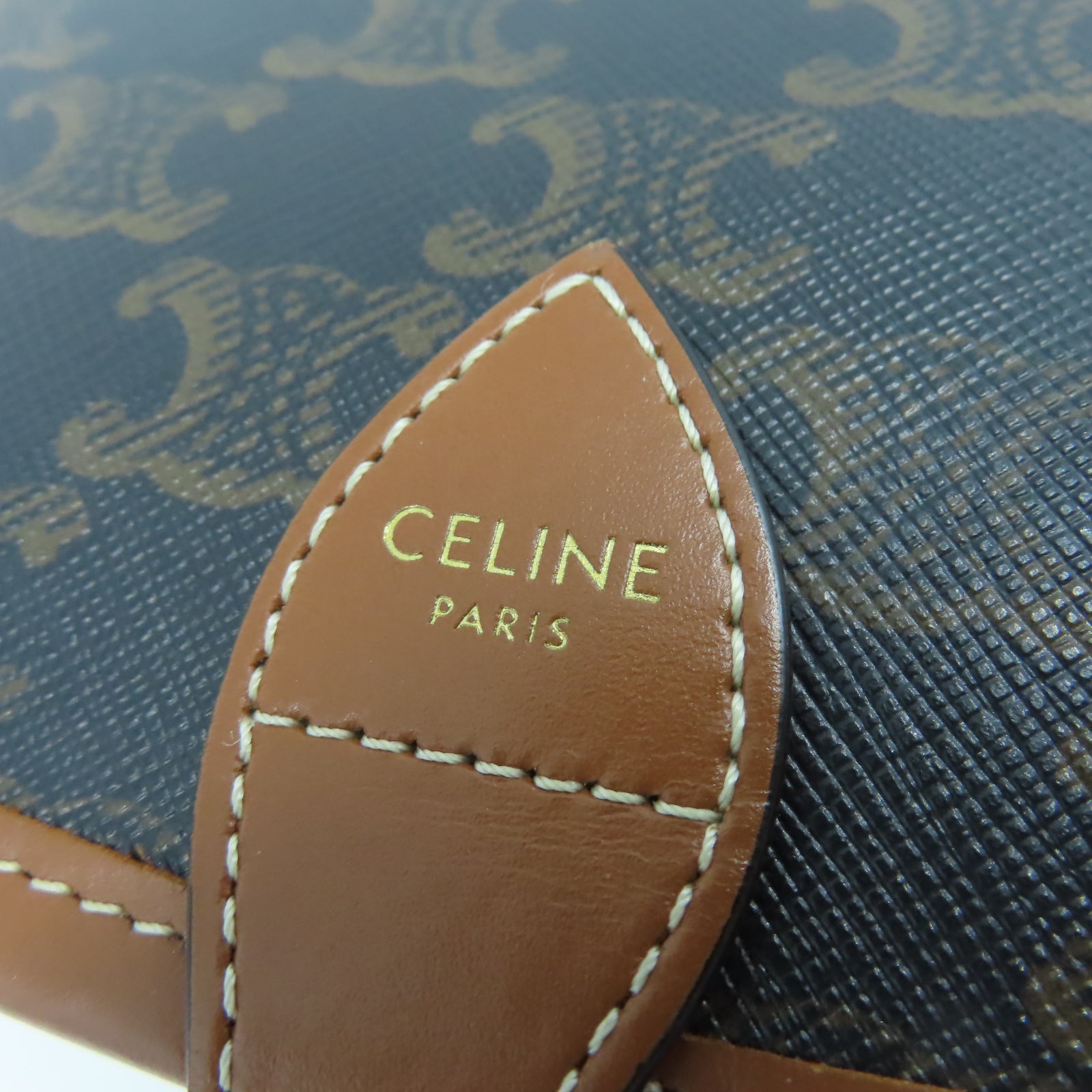 CELINE 塗層帆布Triomphe Foleo金扣肩背袋啡色/黑色