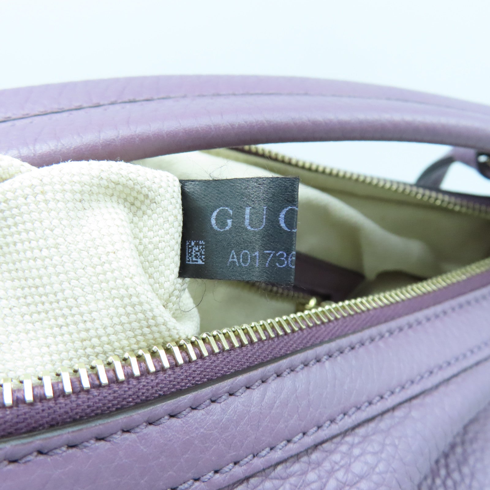 GUCCI Cowhide Leather Shoulder Bag Silver Buckle Handle Shoulder Bag Purple