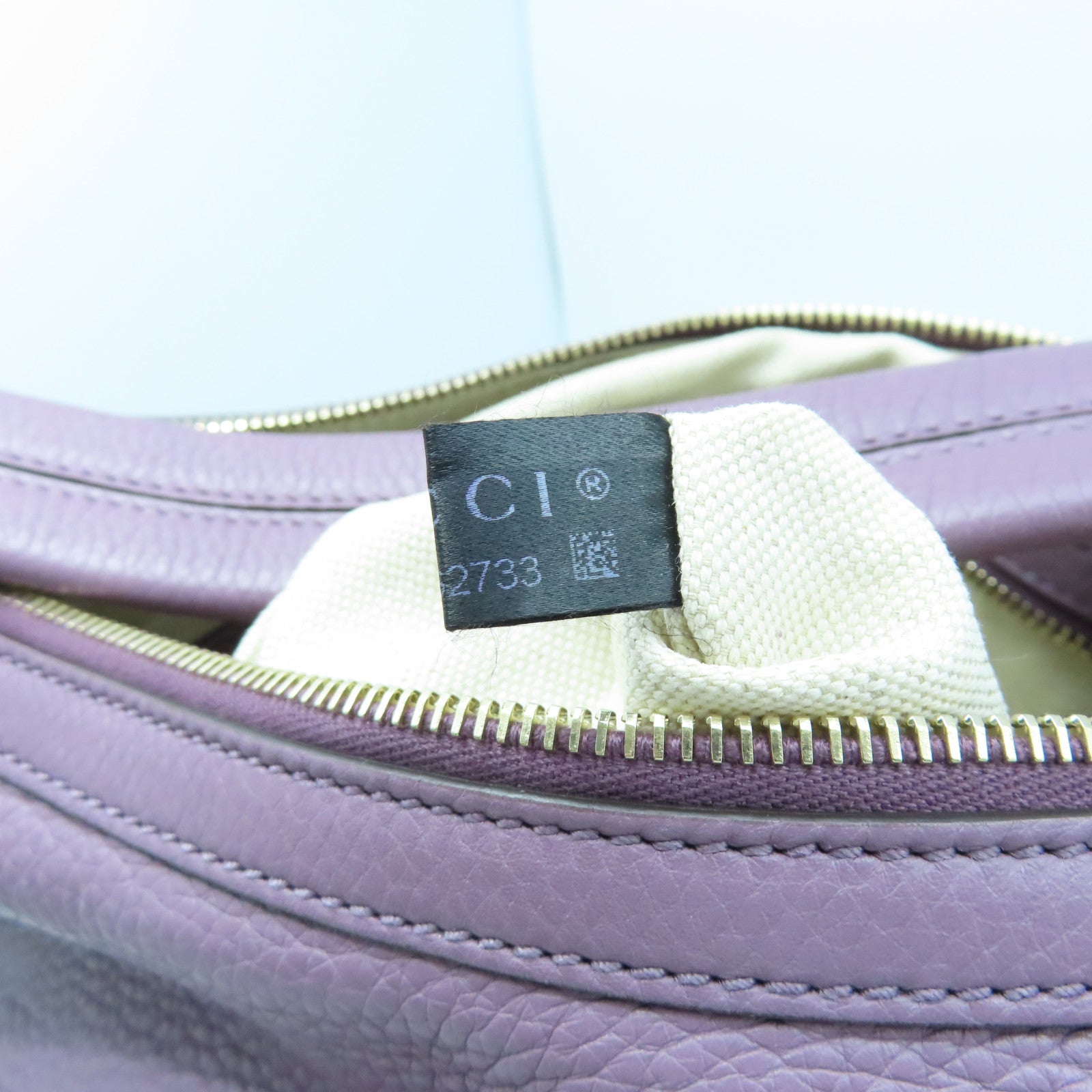 GUCCI Cowhide Leather Shoulder Bag Silver Buckle Handle Shoulder Bag Purple
