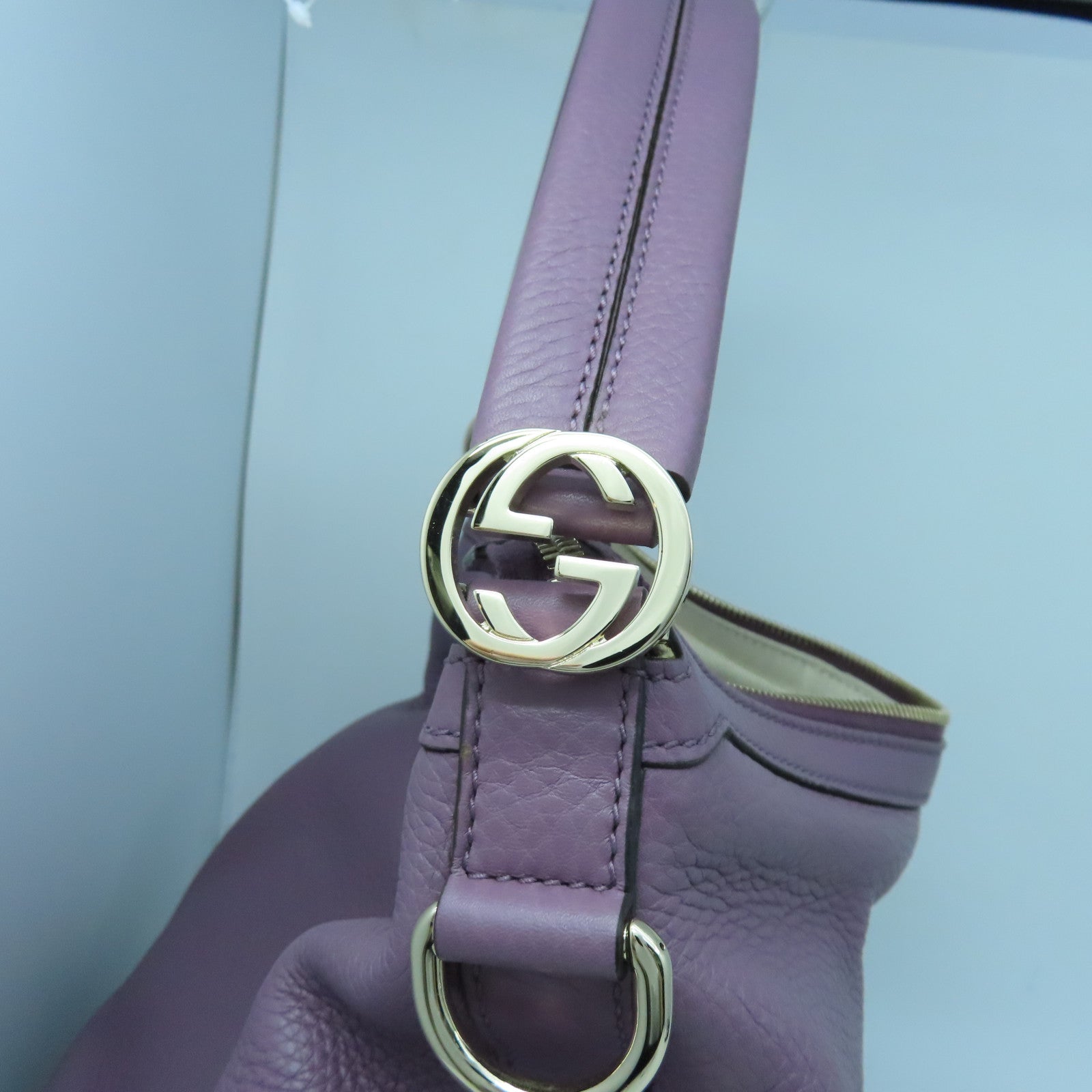 GUCCI Cowhide Leather Shoulder Bag Silver Buckle Handle Shoulder Bag Purple