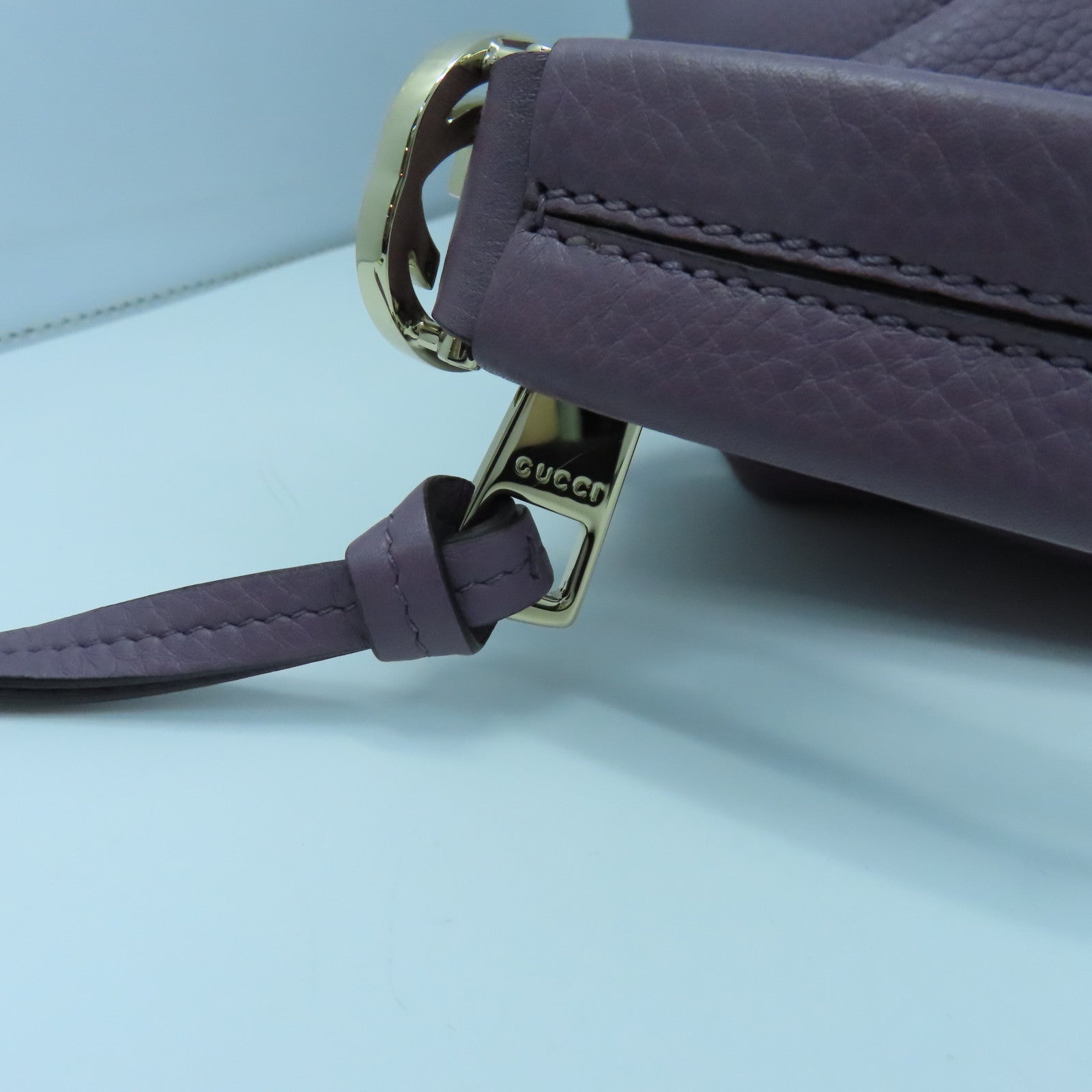 GUCCI Cowhide Leather Shoulder Bag Silver Buckle Handle Shoulder Bag Purple