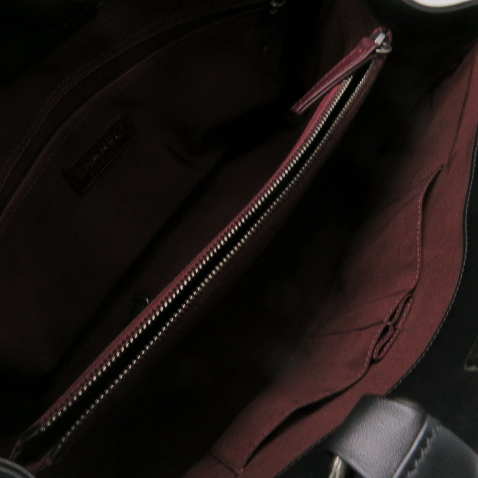 CHANEL 斜紋羊皮皮革Tote Bag銀扣肩帶袋黑色