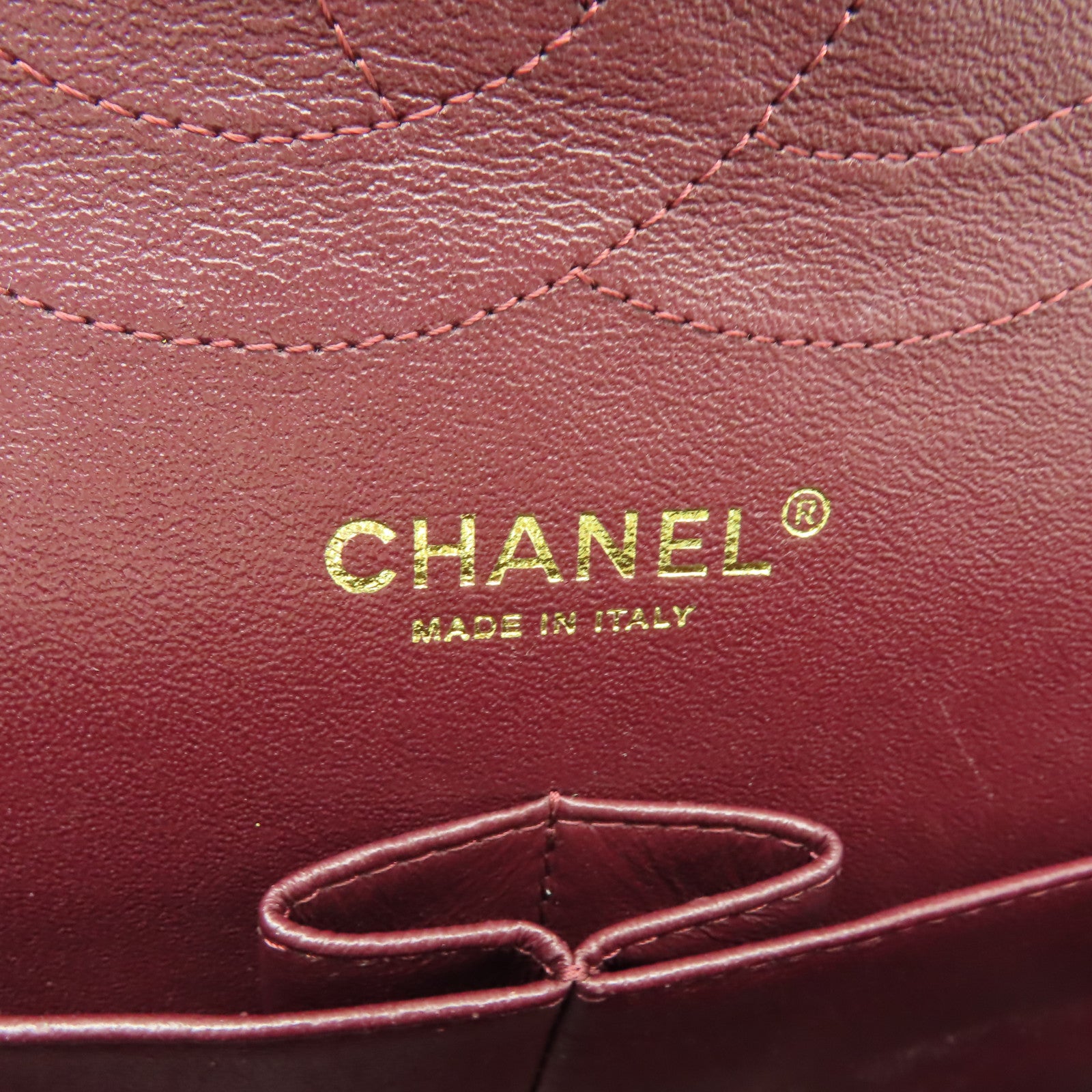 CHANEL 菱格Caviar皮革Classic Flap Jumbo金扣鏈帶肩背袋黒色