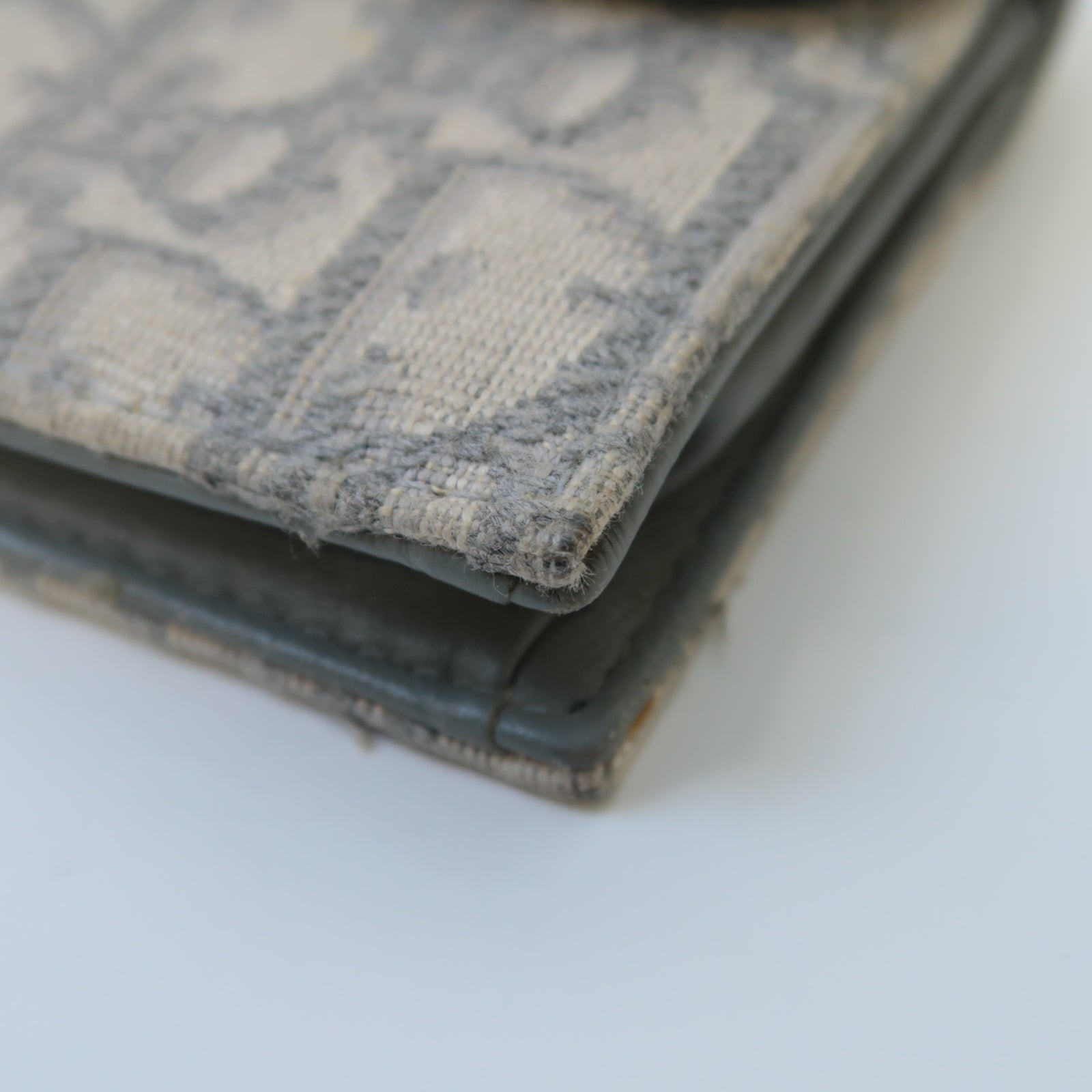 Dior 帆布Saddle Flap Card Holder金扣卡片套灰色