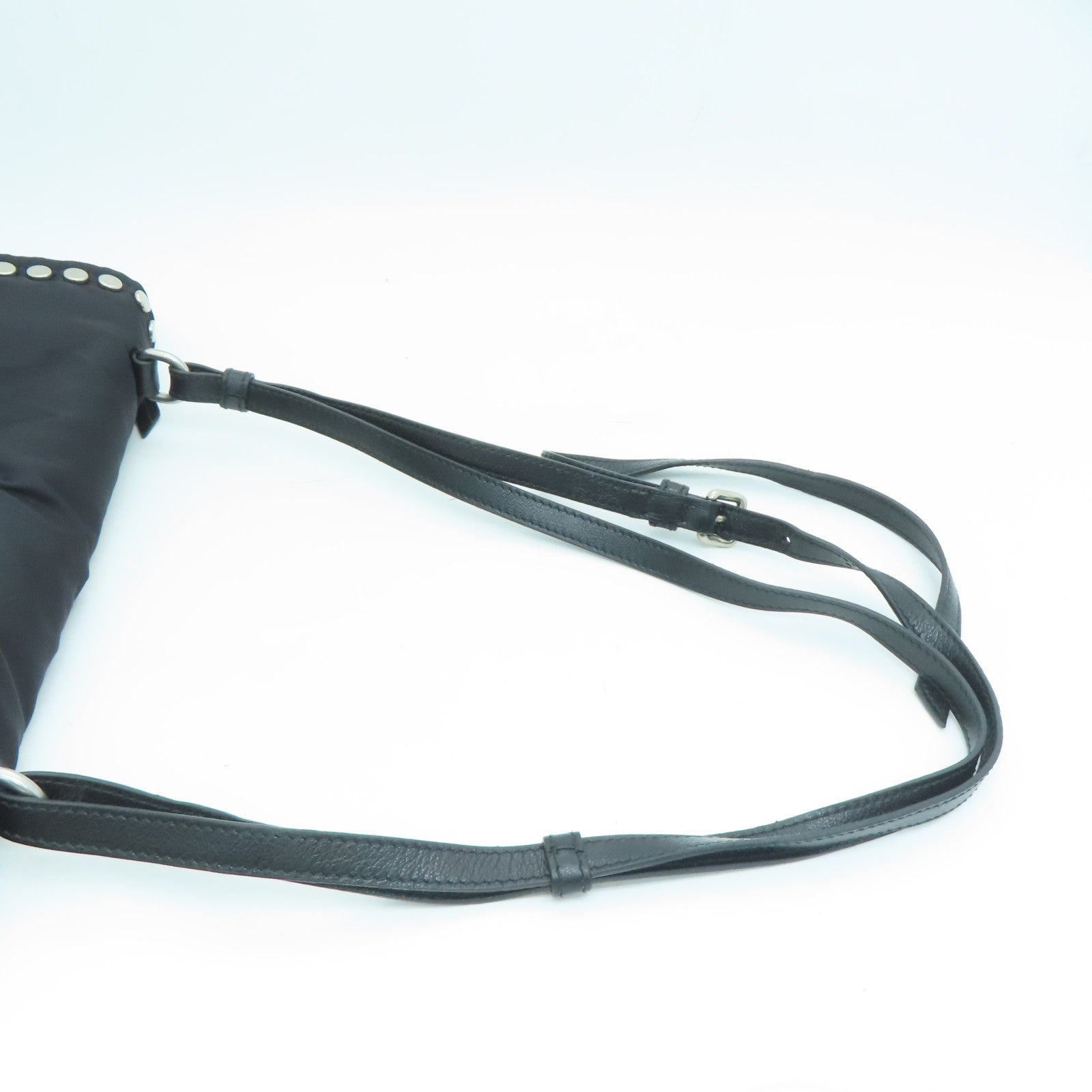 PRADA 尼龙Shoulder Bag金扣肩背袋黑色