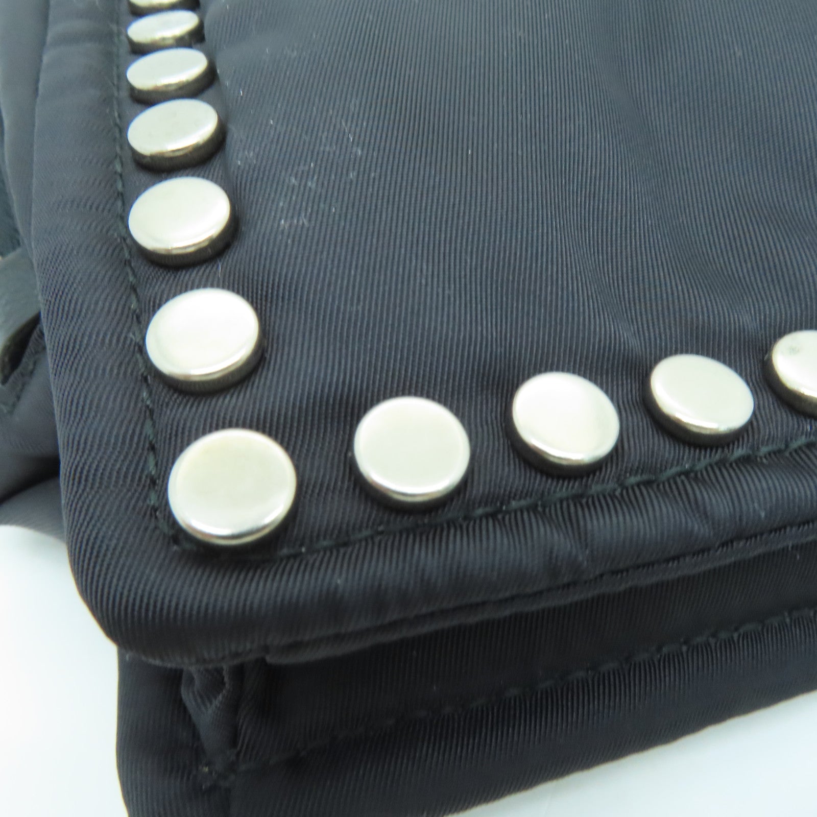 PRADA 尼龙Shoulder Bag金扣肩背袋黑色