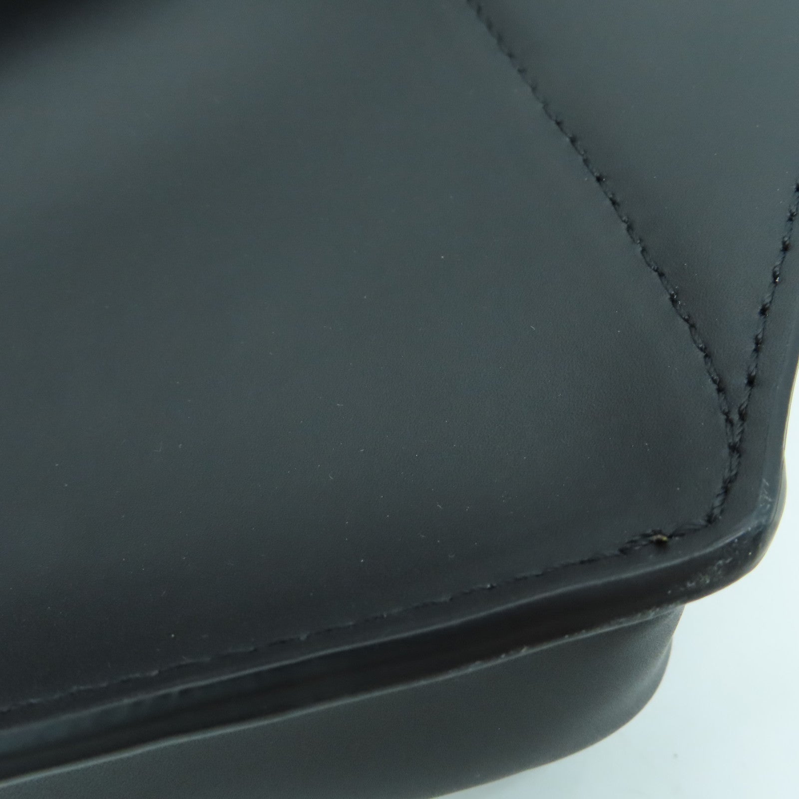 Valentino 牛皮皮革Waist Bag银扣腰包黑色