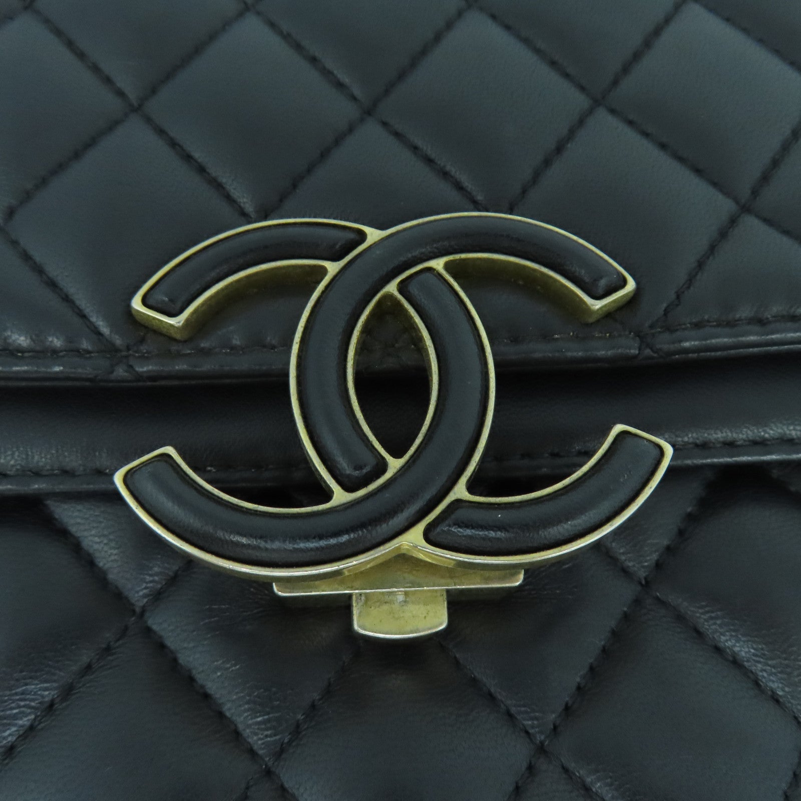 CHANEL 菱格羊皮皮革Shoulder Bag金扣鏈帶肩背袋黑色