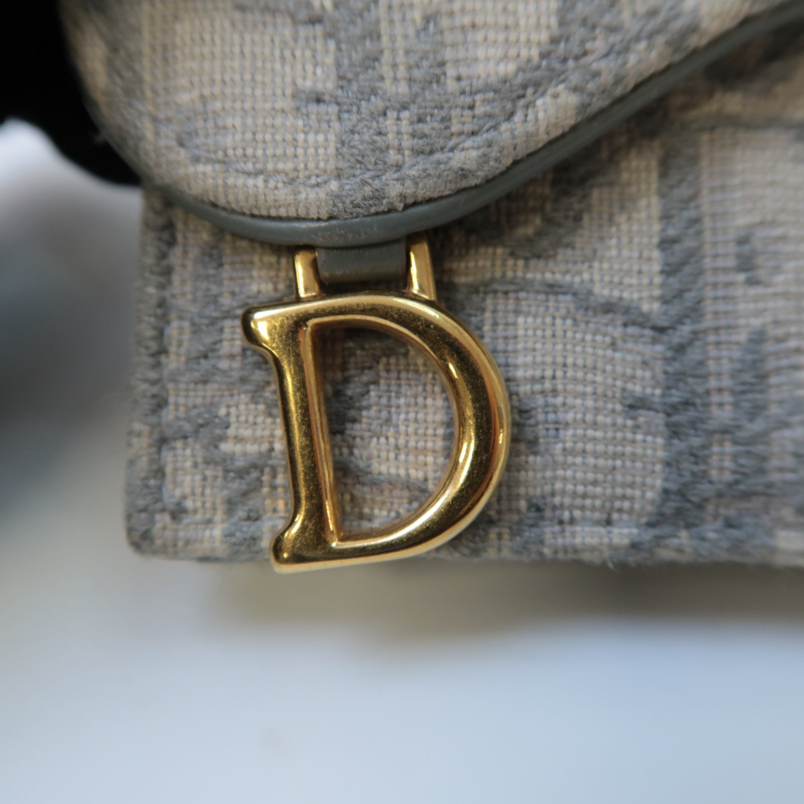 Dior 帆布Saddle Flap Card Holder金扣卡片套灰色