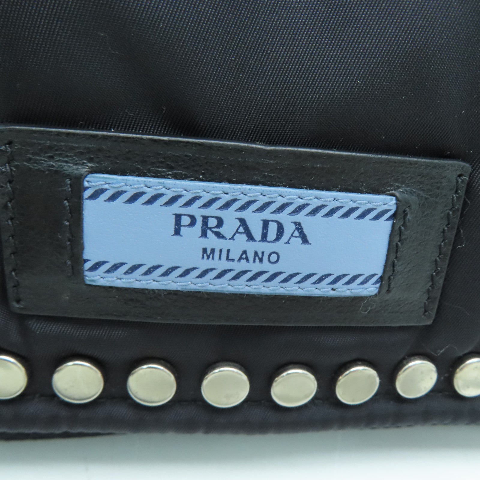PRADA 尼龙Shoulder Bag金扣肩背袋黑色
