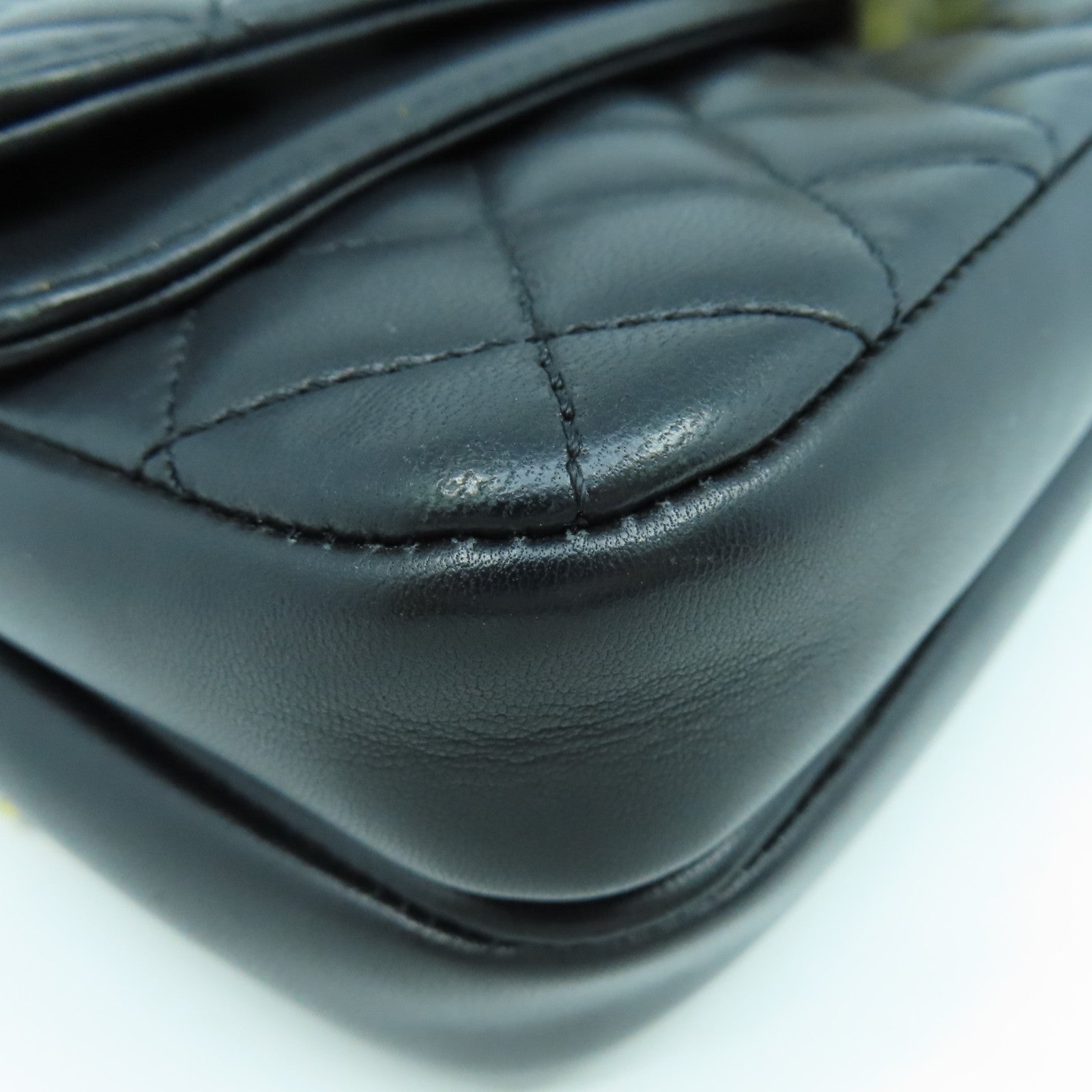 CHANEL 菱格羊皮皮革Shoulder Bag金扣鏈帶肩背袋黑色