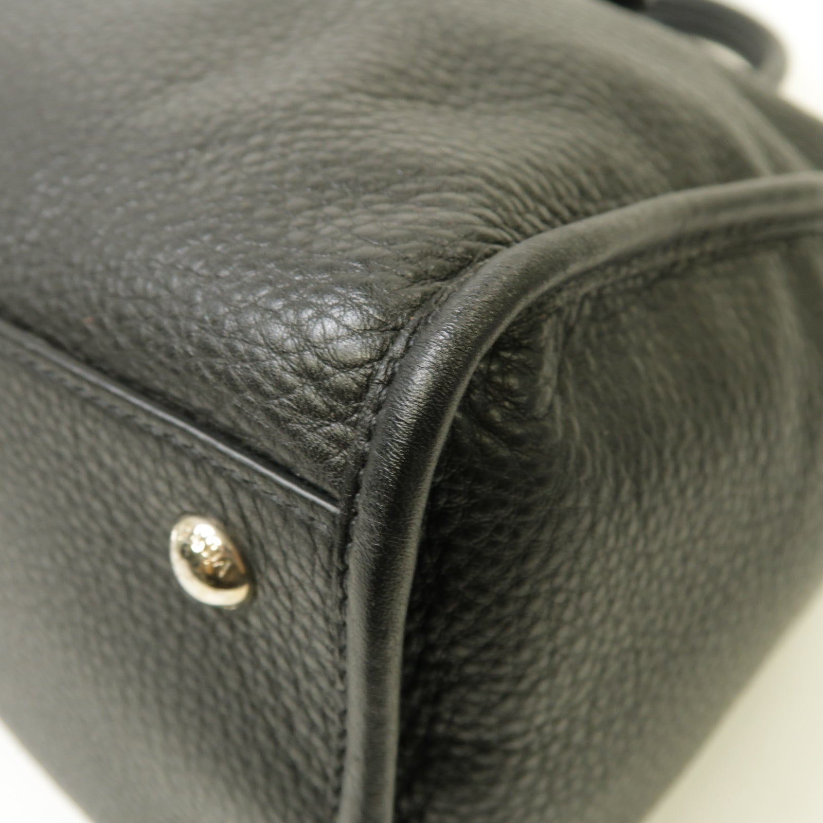PRADA 牛皮皮革Vitello Daino Zip銀扣手挽肩背兩用袋黑色
