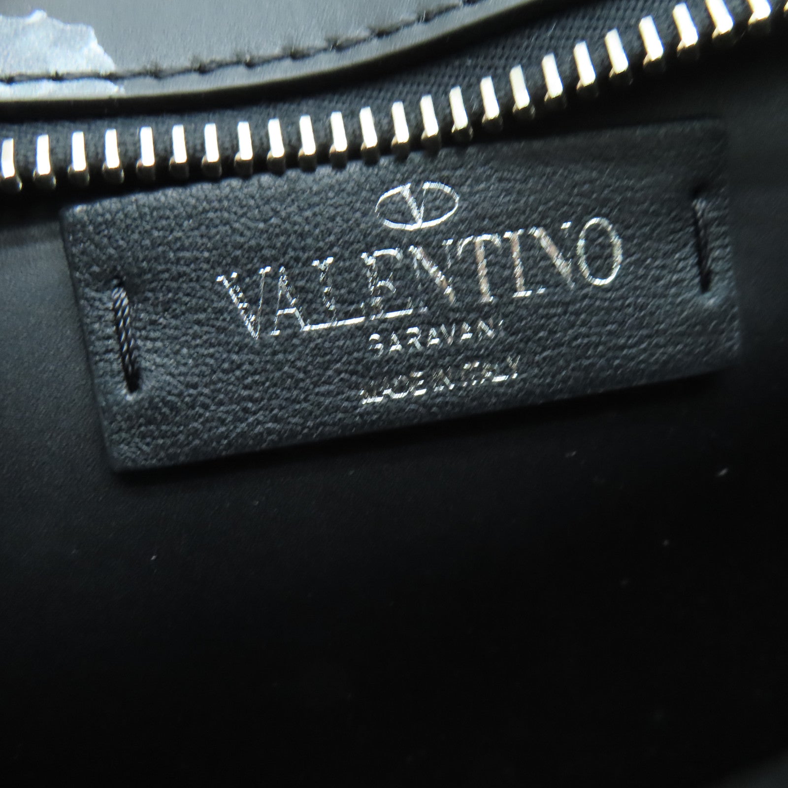 Valentino 牛皮皮革Waist Bag银扣腰包黑色