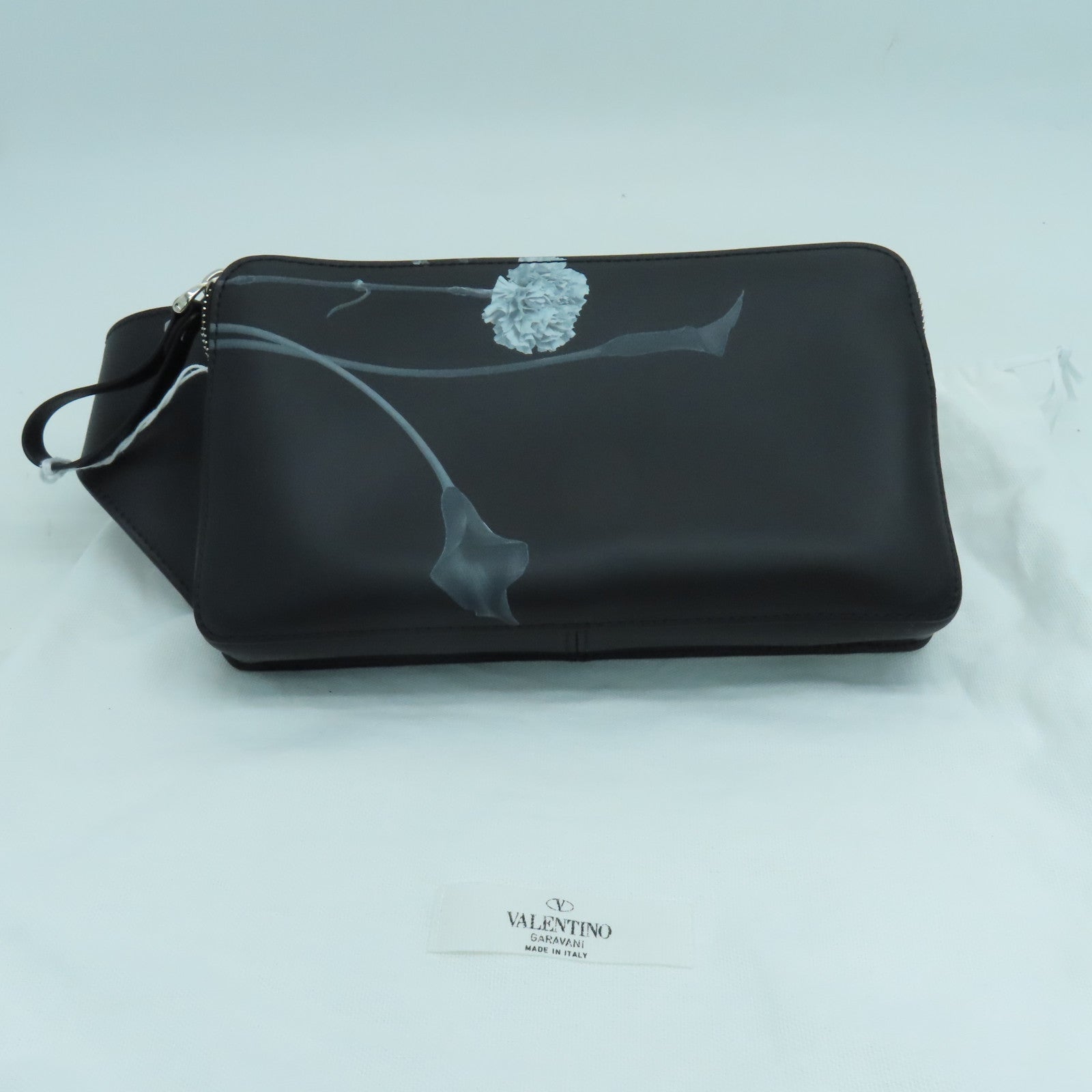 Valentino 牛皮皮革Waist Bag银扣腰包黑色