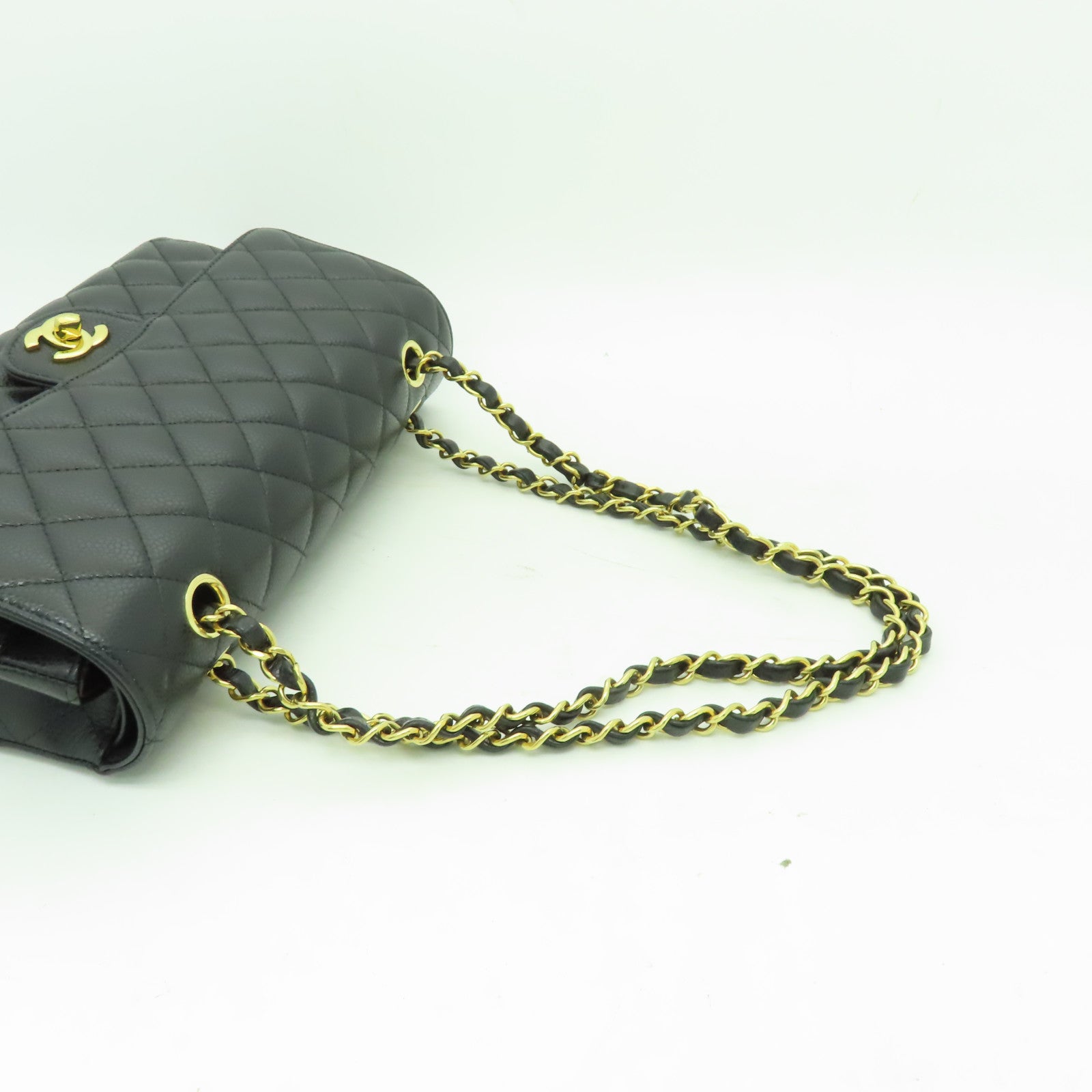 CHANEL 菱格Caviar皮革Classic Flap 25金扣鏈帶肩背袋黒色