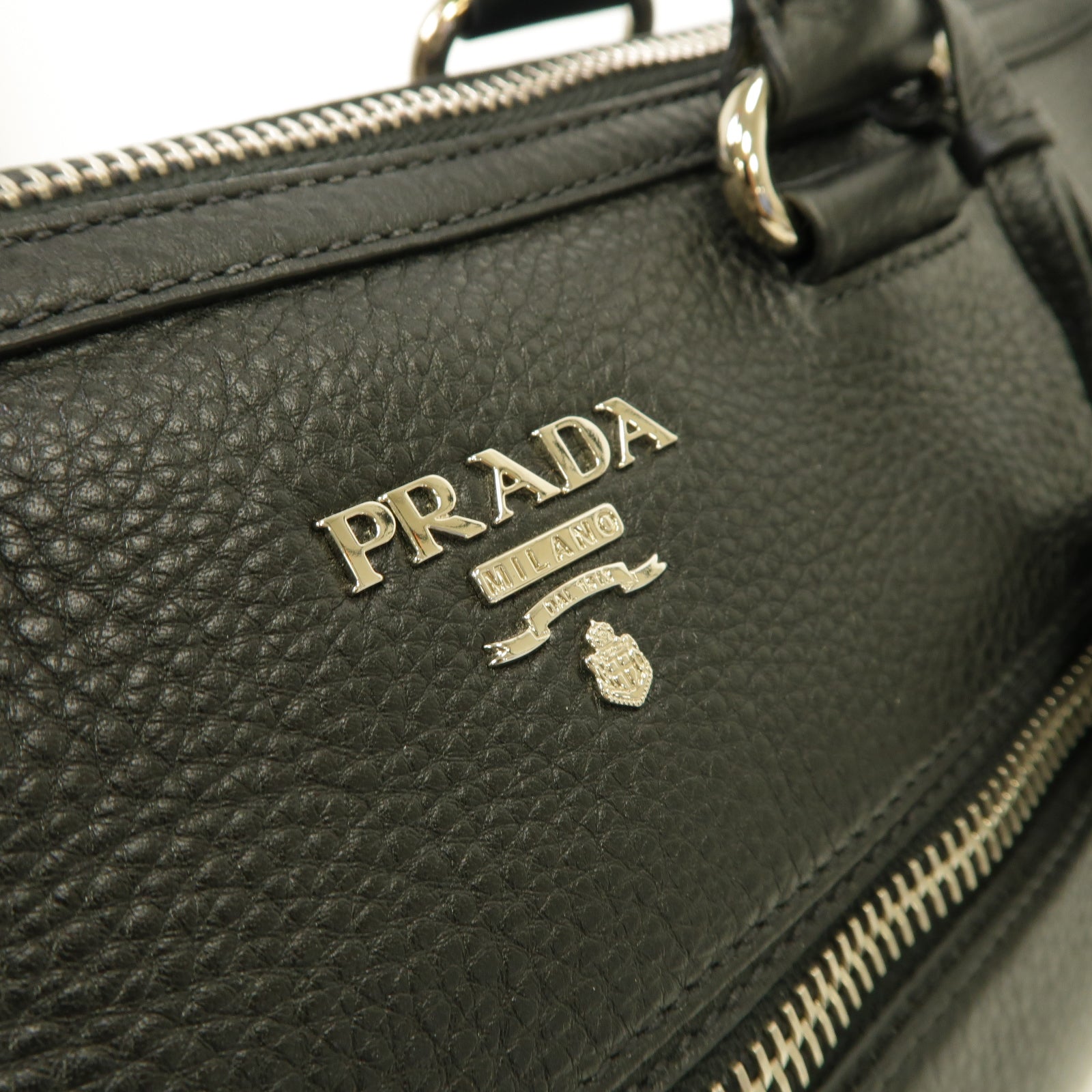 PRADA 牛皮皮革Vitello Daino Zip銀扣手挽肩背兩用袋黑色