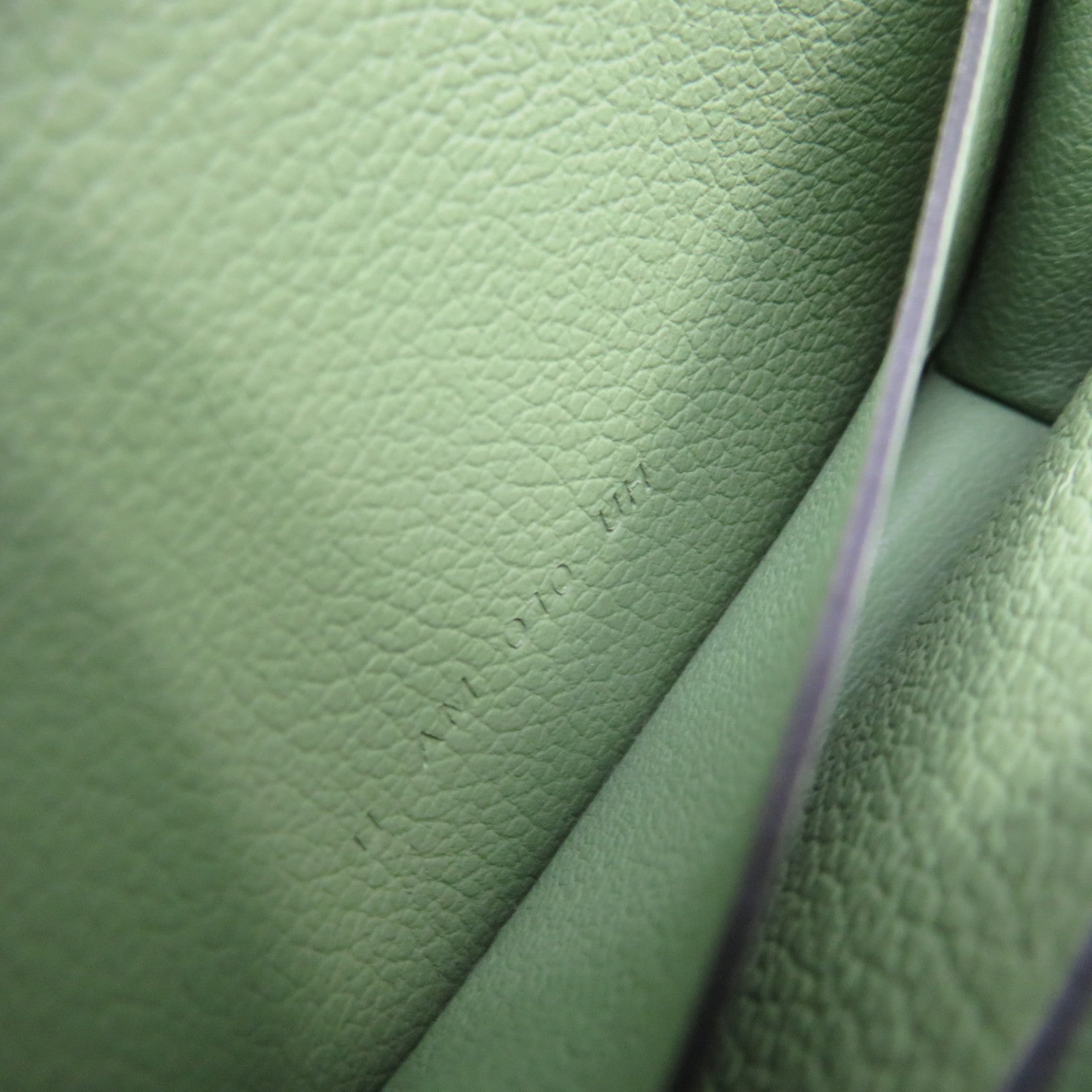 HERMES 【激減優惠】Evercolour皮革Roulis Slim Wallet金扣短錢包Vert Criquet淺綠色