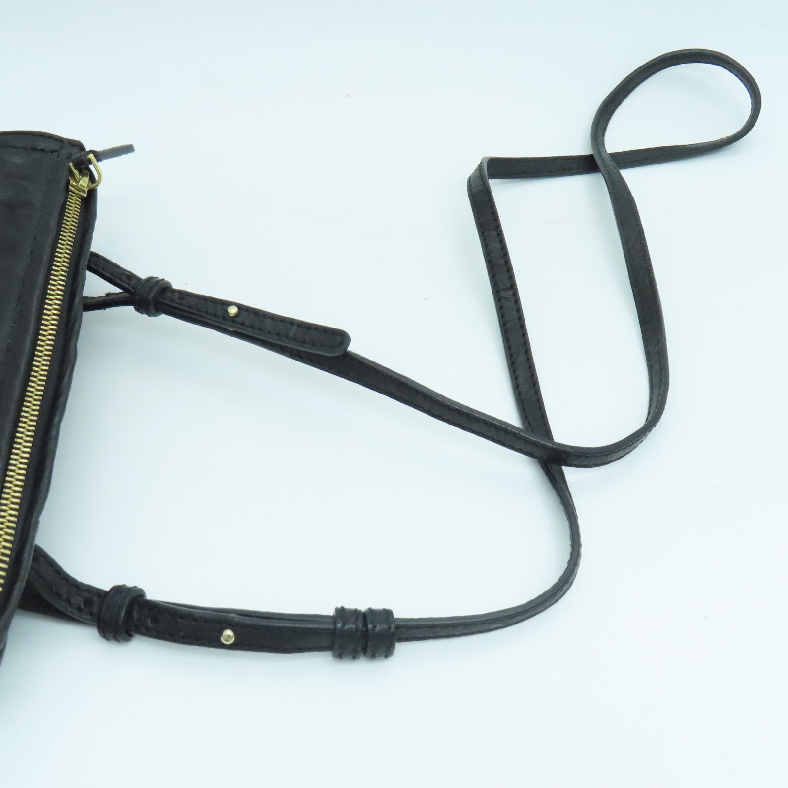 GIVENCHY 牛皮皮革Mini Pandora Shoulder Bag银扣肩背袋黑色