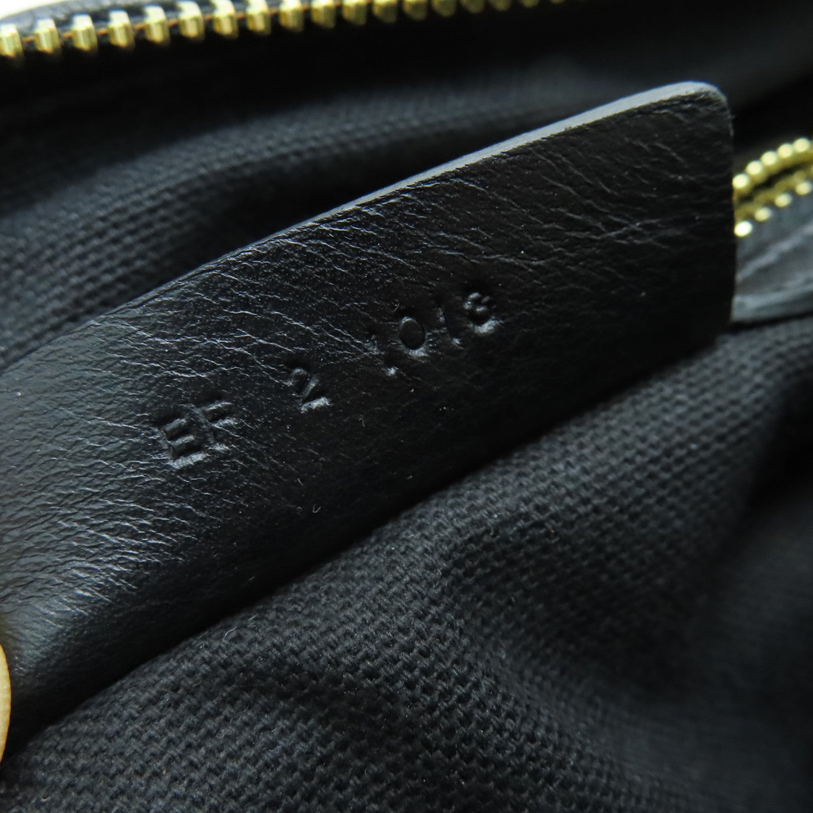 GIVENCHY 牛皮皮革Mini Pandora Shoulder Bag银扣肩背袋黑色