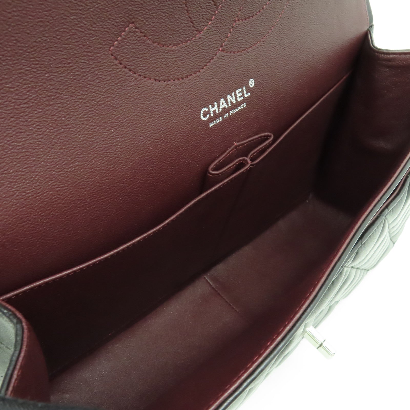 CHANEL 菱格羊皮皮革Classic Flap 30銀扣鏈帶肩背袋黒色
