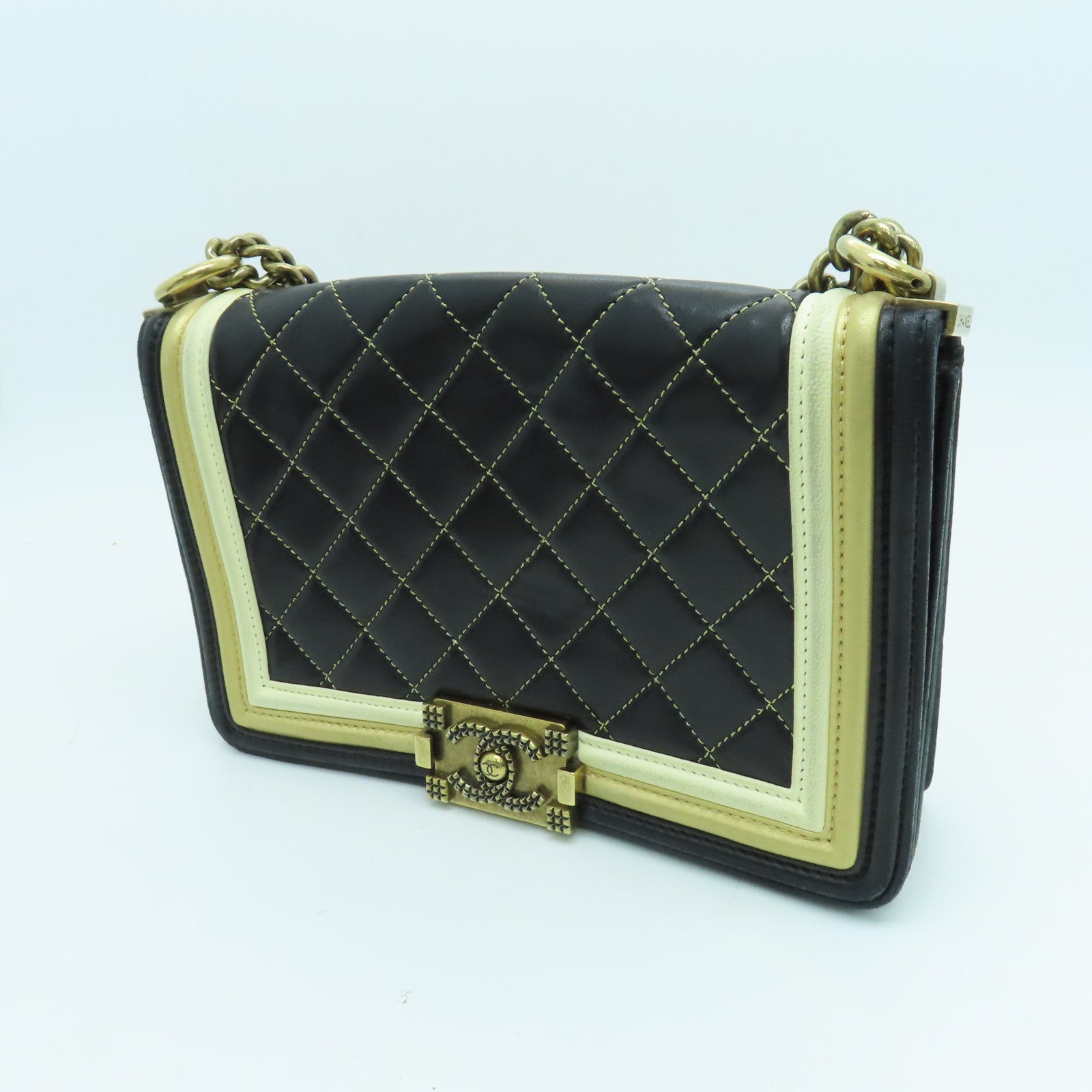 CHANEL 菱格羊皮皮革Boy 25cm金扣链带肩背袋黑色白色米色