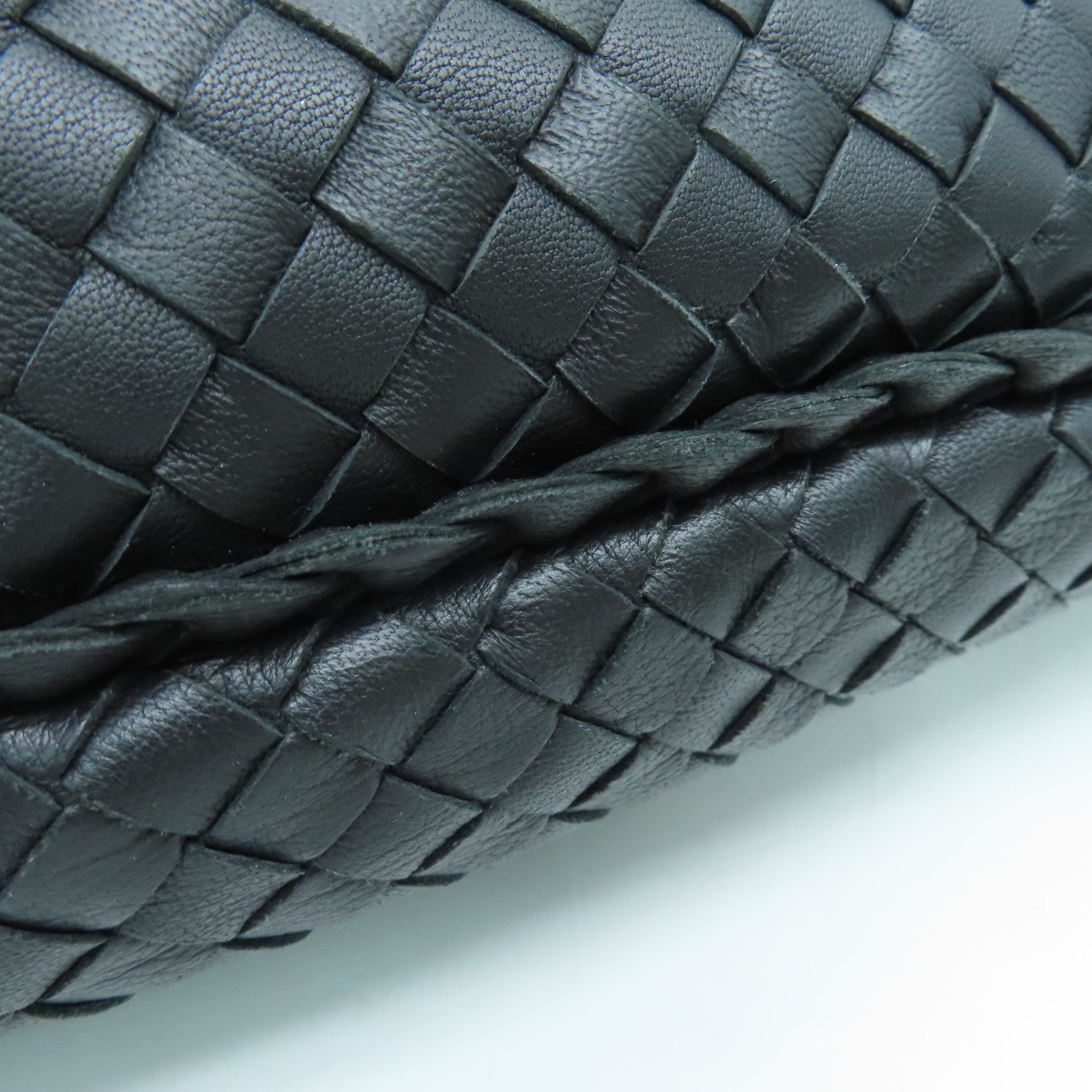 BOTTEGA VENETA 织纹皮革Shouldler Bag手挽袋/肩背袋黑色
