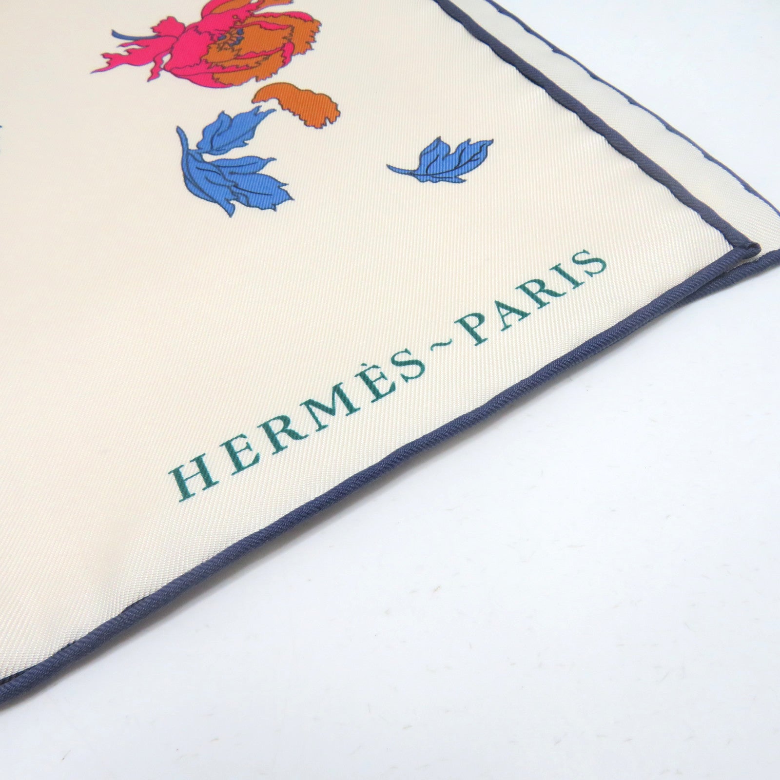 HERMES 【激減優惠】絲質Scarf絲巾白色/彩色
