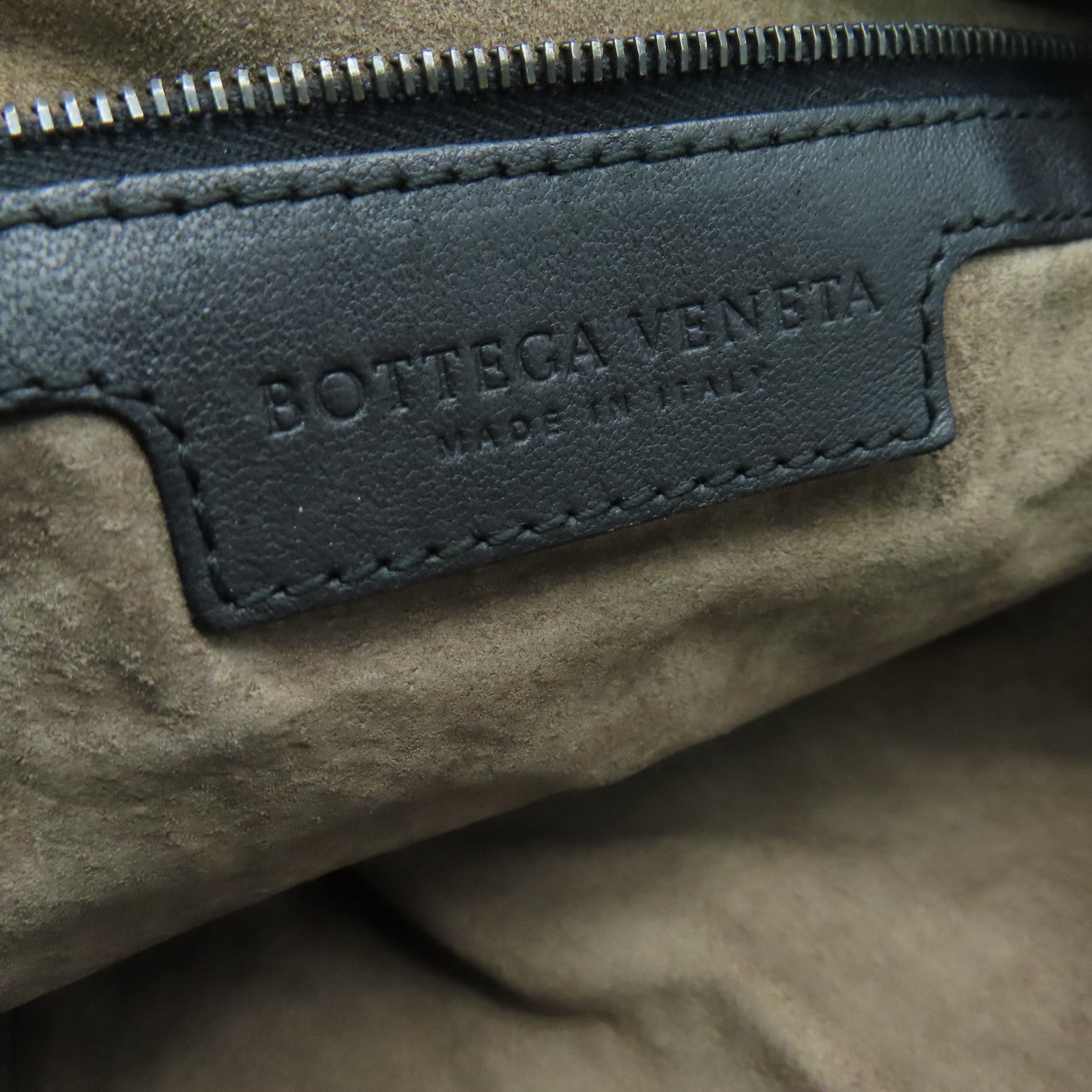 BOTTEGA VENETA 织纹皮革Shouldler Bag手挽袋/肩背袋黑色