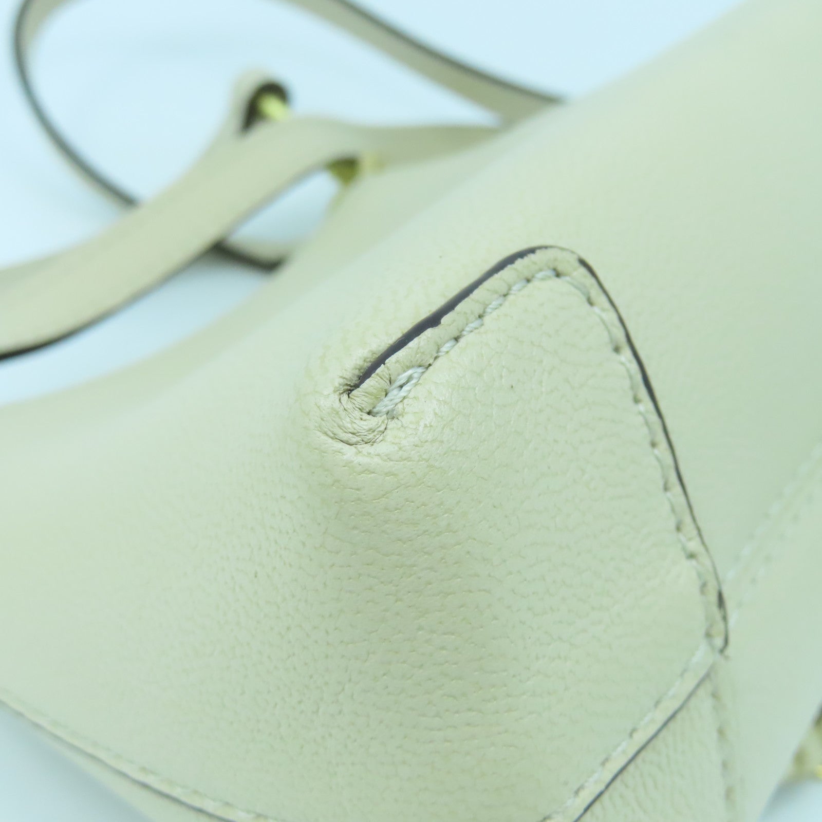 SEE BY CHLOE Cowhide Leather Shoulder Bag Gold Buckle Handle Shoulder Bag Beige