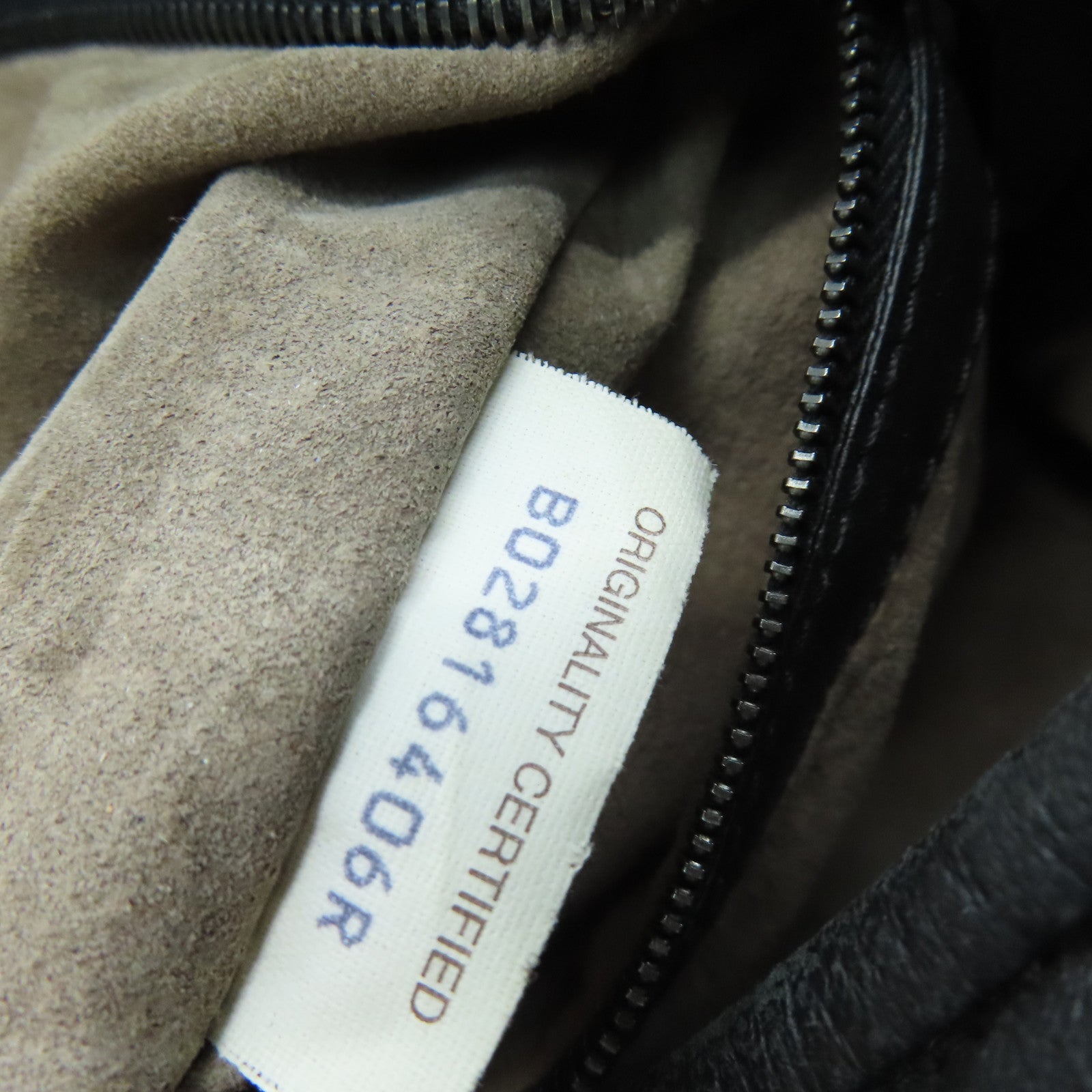 BOTTEGA VENETA 织纹皮革Shouldler Bag手挽袋/肩背袋黑色