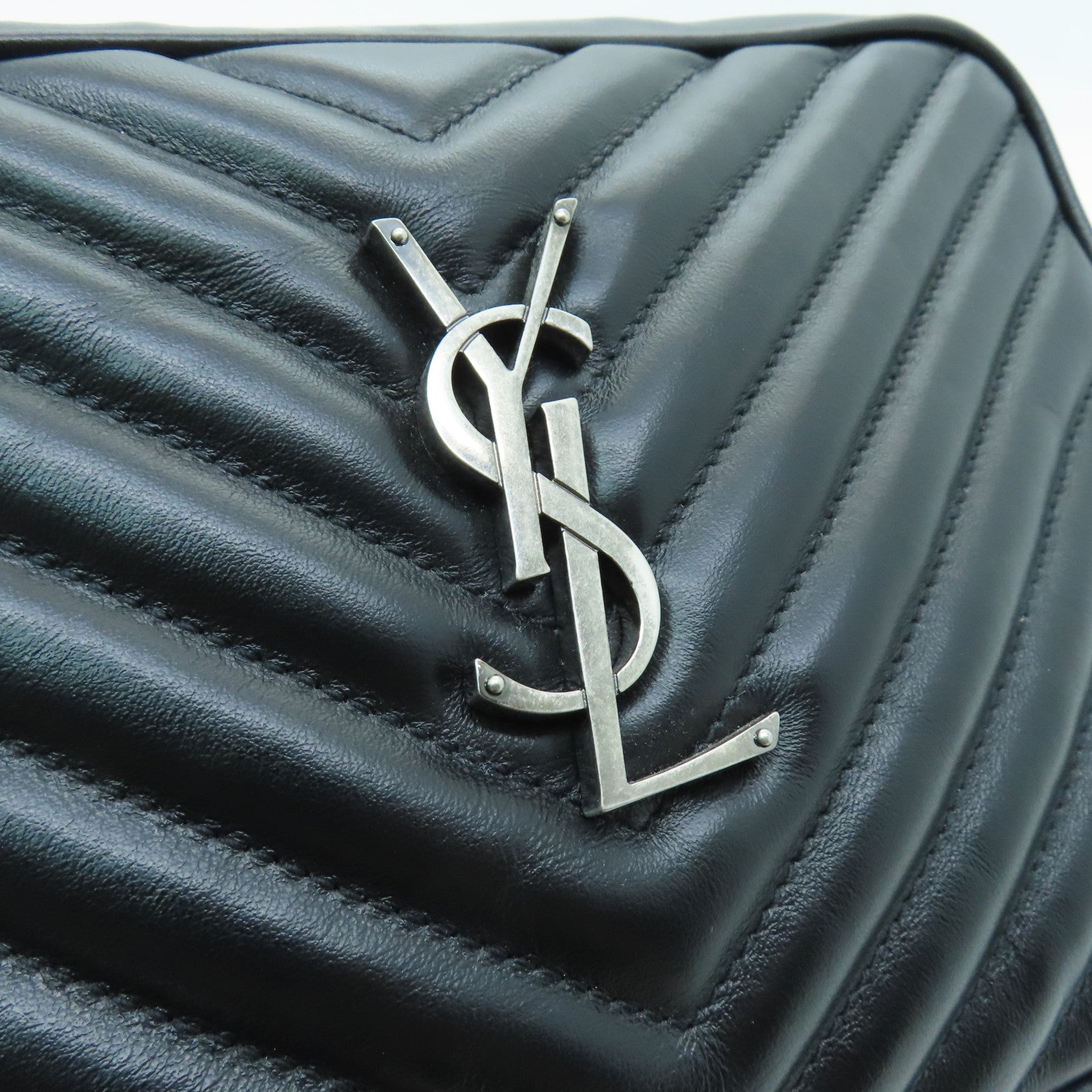 YVES SAINT LAURENT 牛皮皮革Shoulder Bag銀扣肩背袋黑色
