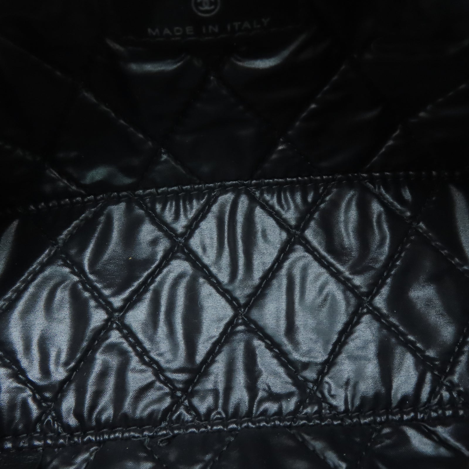 CHANEL 塗層尼龍Pencil Case銀扣手拿包黑色/白色