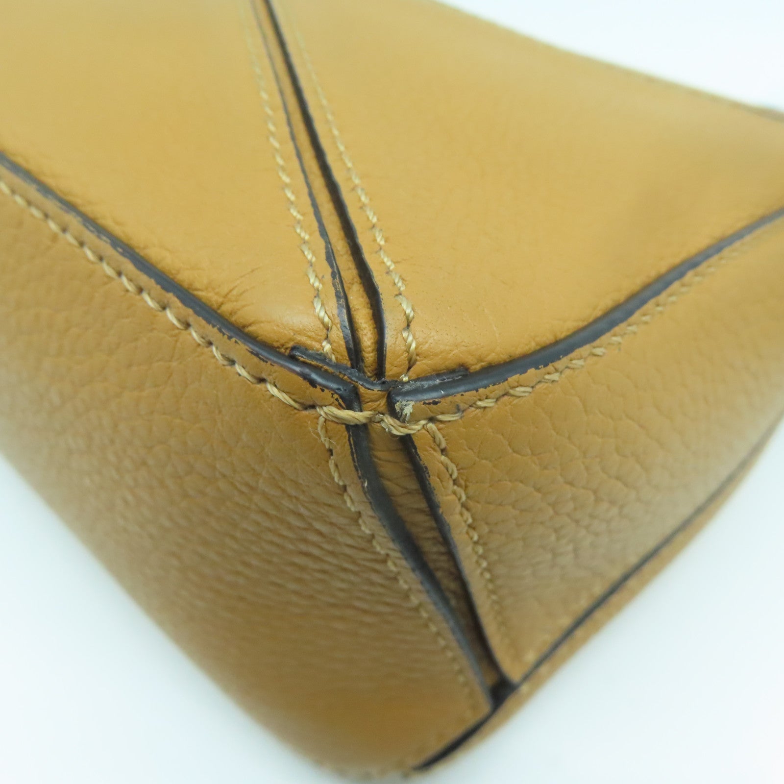 LOEWE 牛皮皮革Mini Puzzle金扣手挽肩背兩用袋啡色