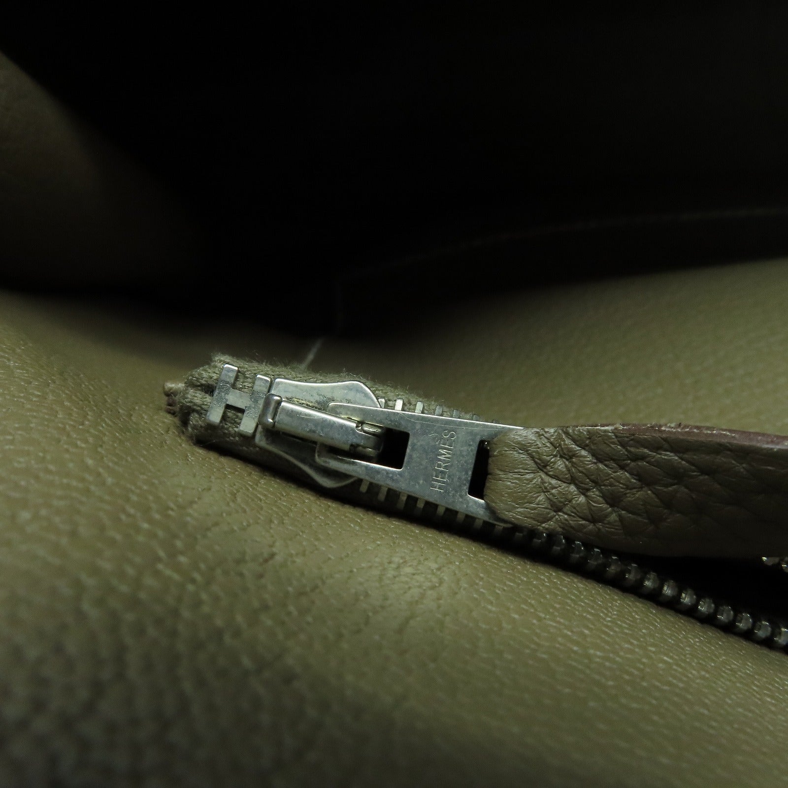 HERMES Clemence皮革Jypsiere 34银扣肩背袋Etoupe灰色