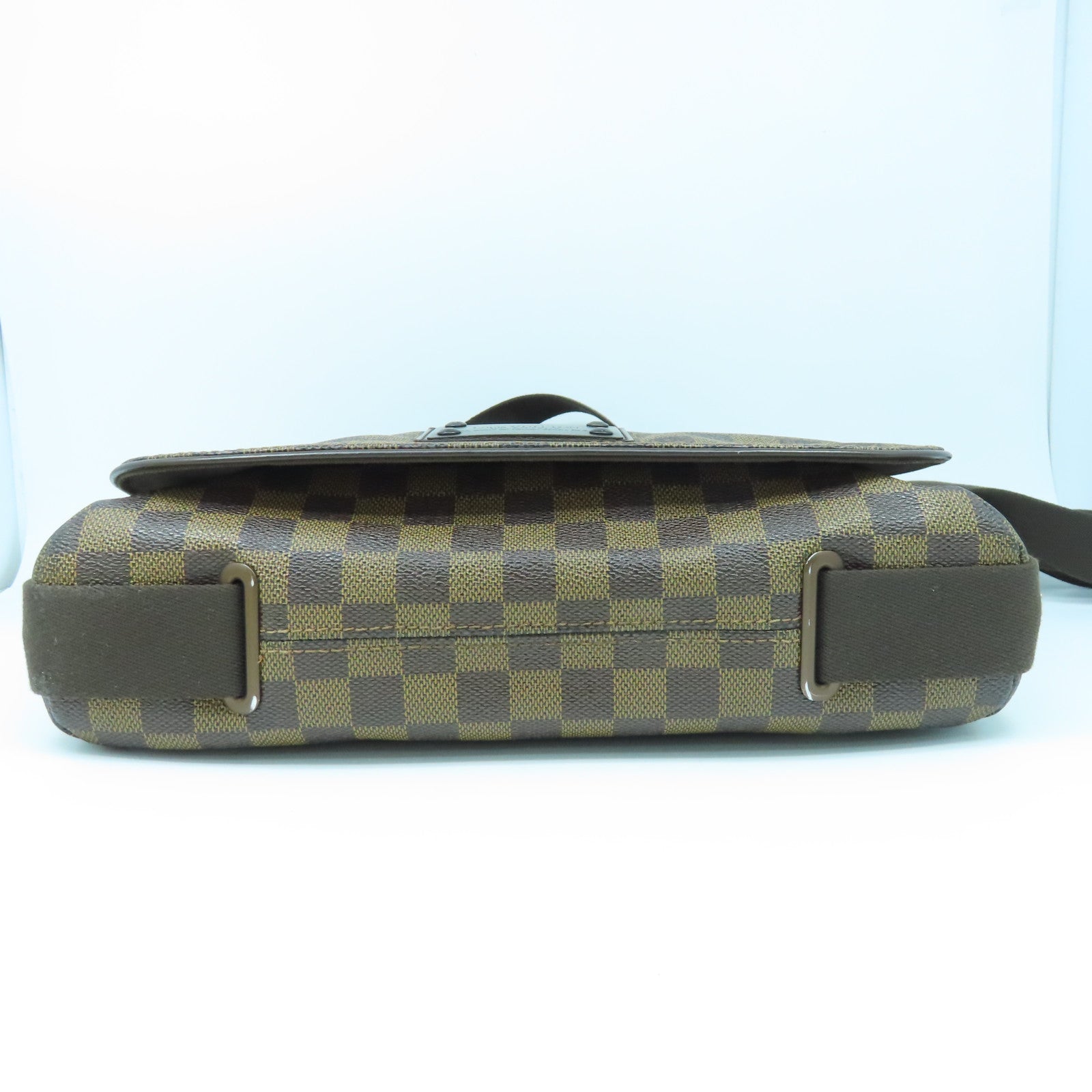 LOUIS VUITTON Damier Brooklyn MM Gold Buckle Shoulder Bag Brown