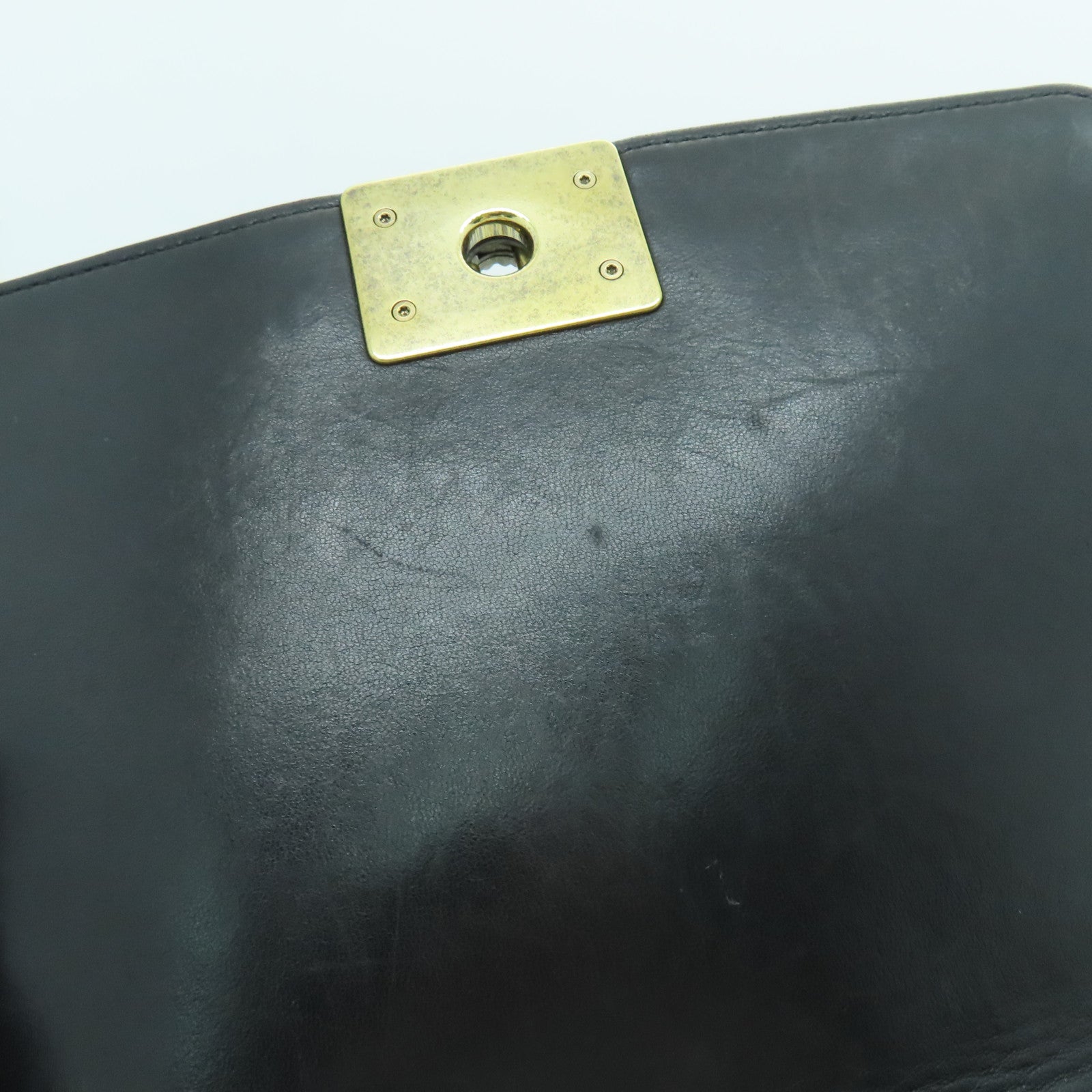 CHANEL 菱格羊皮皮革Boy 25cm金扣链带肩背袋黑色白色米色