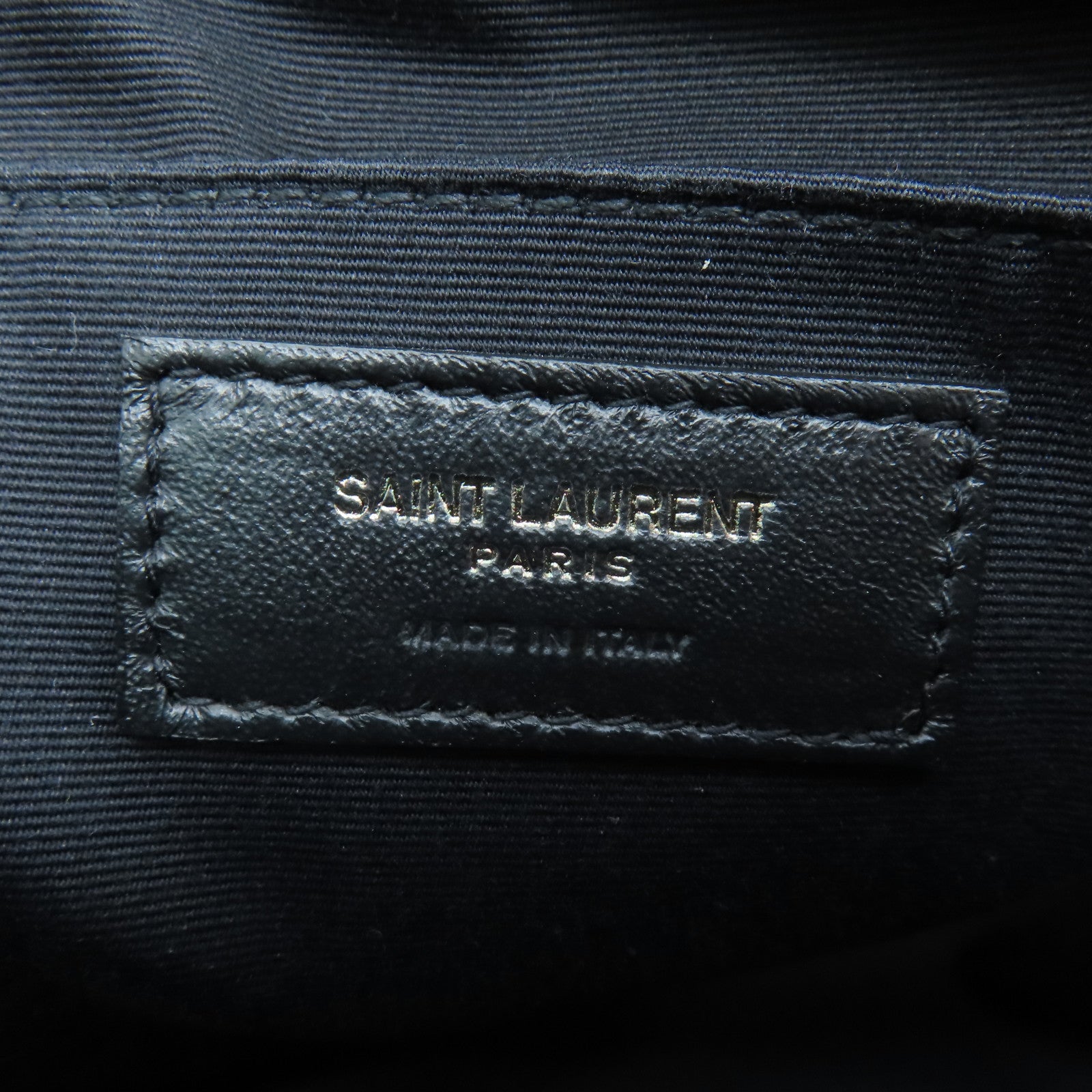 YVES SAINT LAURENT 牛皮皮革Shoulder Bag銀扣肩背袋黑色