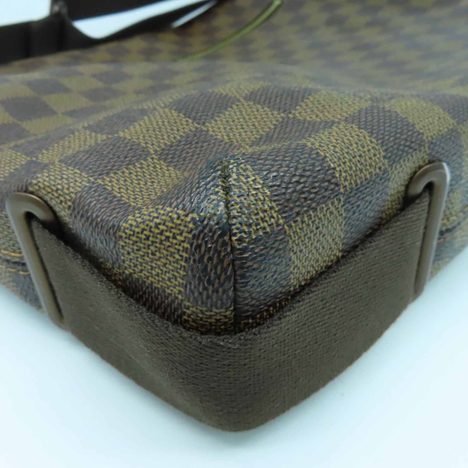 LOUIS VUITTON Damier Brooklyn MM Gold Buckle Shoulder Bag Brown