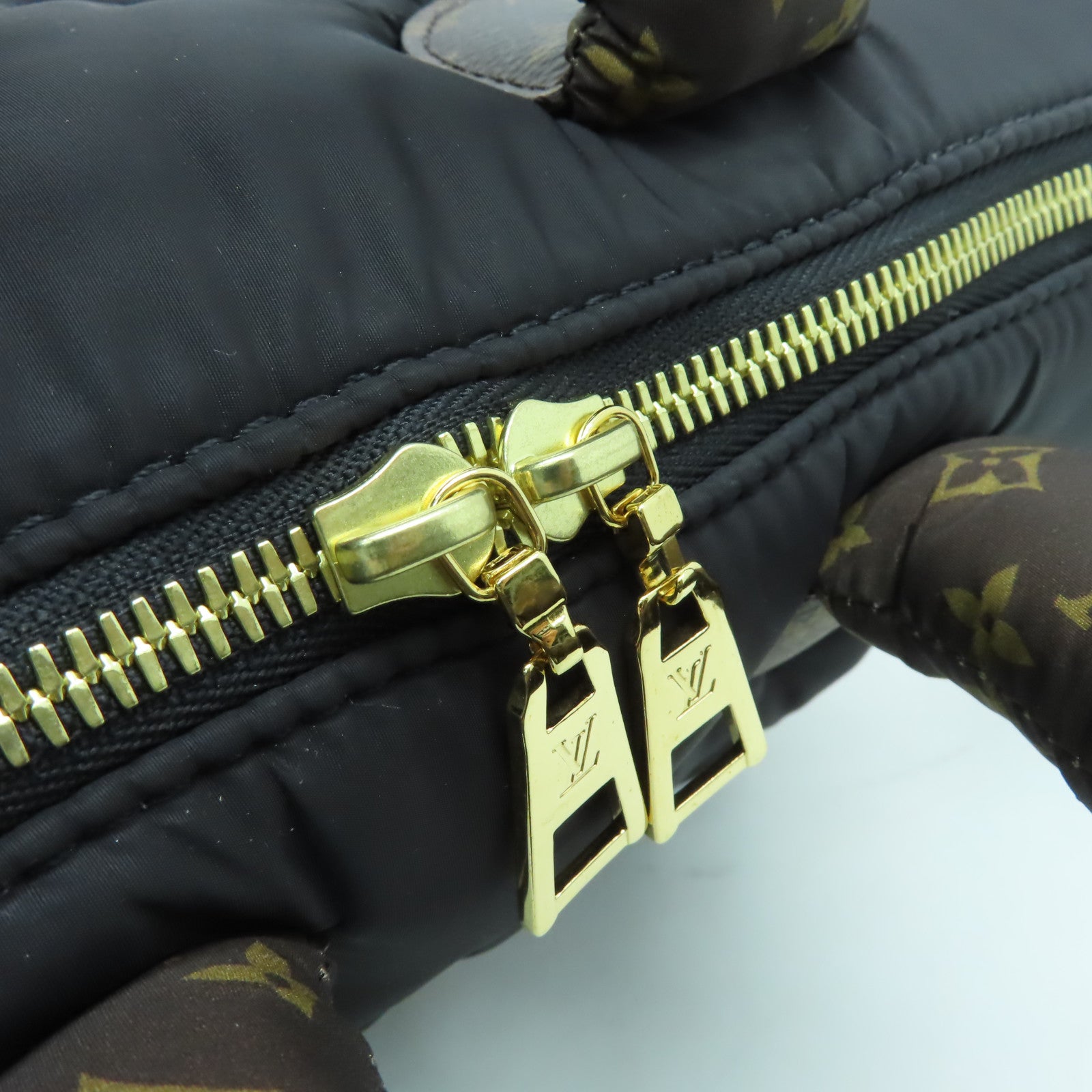 LOUIS VUITTON 尼龍Speedy Bandouliere 25金扣手挽肩背兩用袋黑色/啡色