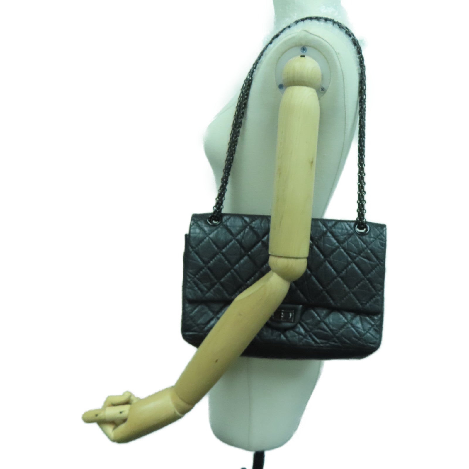 CHANEL 【激减优惠】菱格牛皮皮革2.55 Chain Shoulder黑扣肩背袋黑色