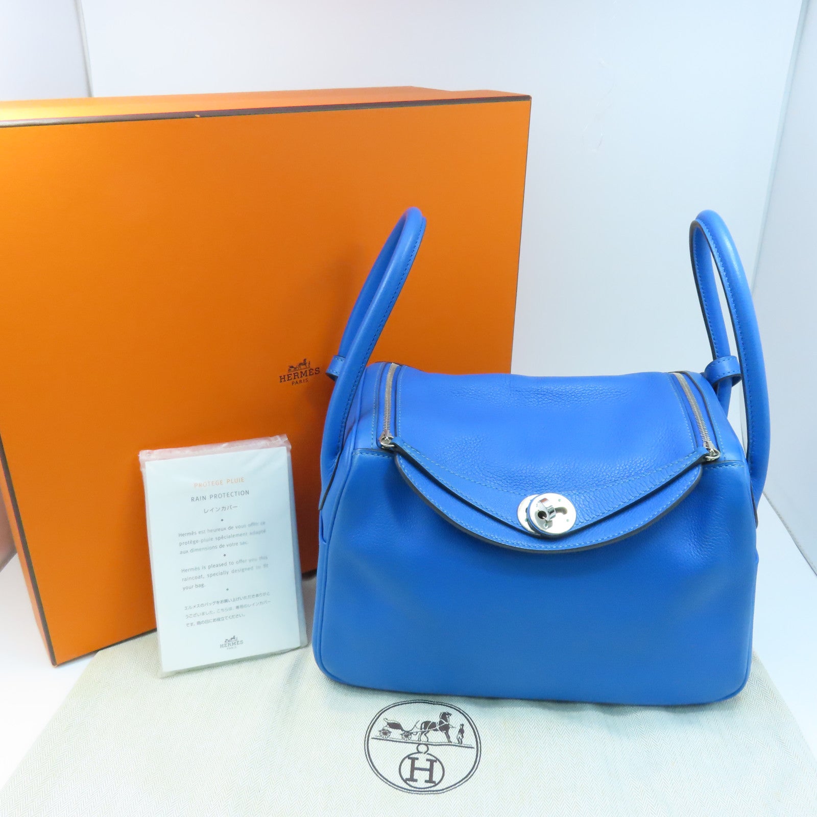 HERMES Evercolor皮革Lindy 26银扣手挽肩背两用袋Bleu Hydra蓝色