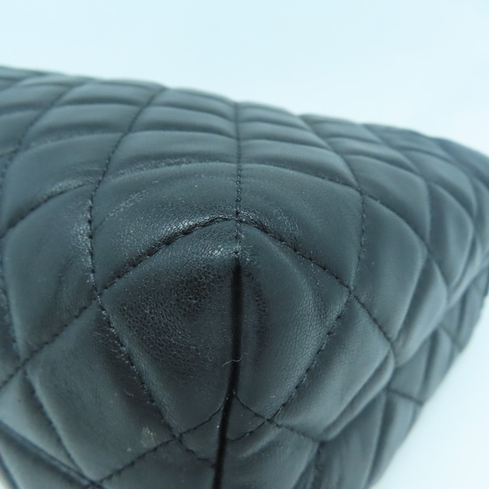 CHANEL 菱格羊皮皮革Handbag銀扣手挽袋黑色