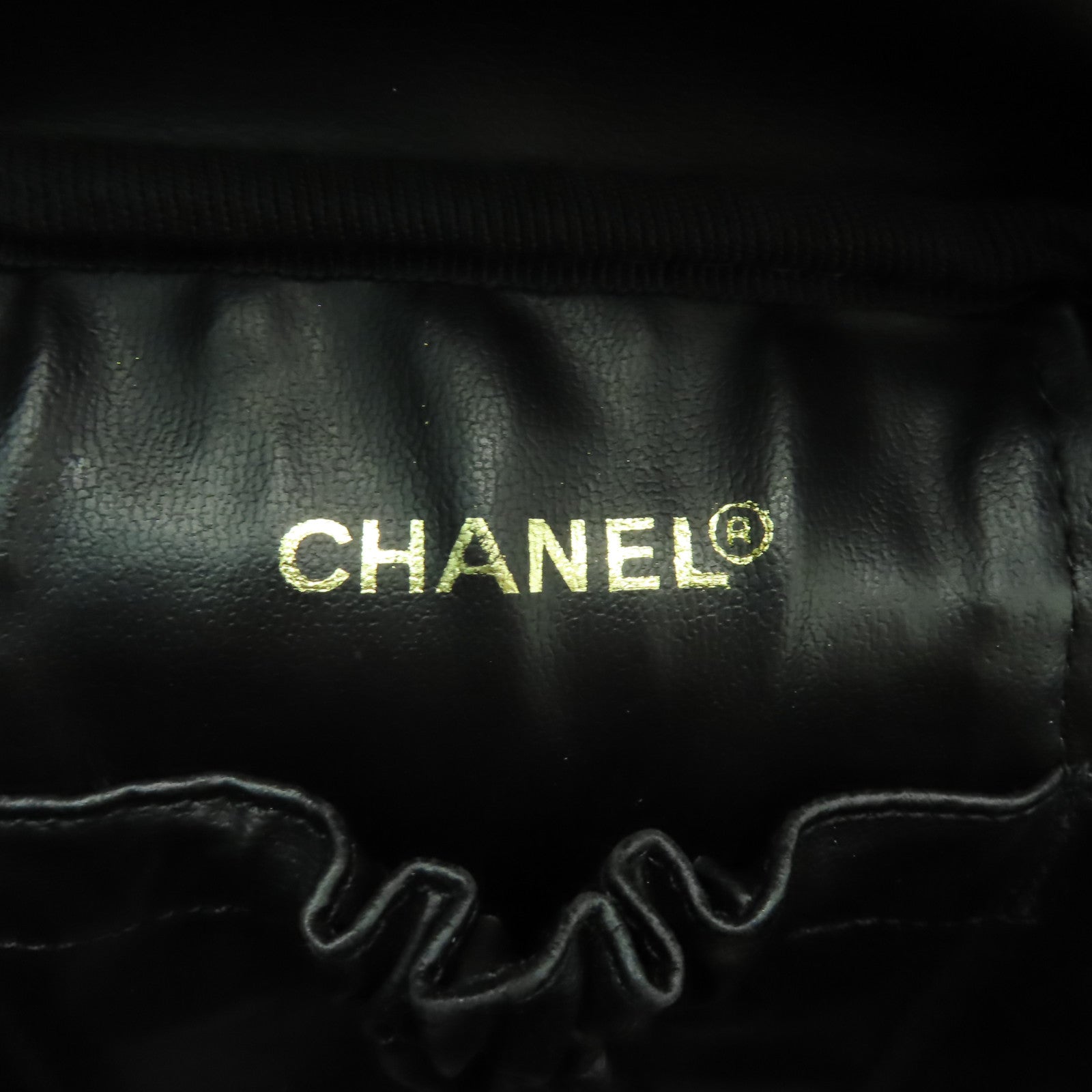 CHANEL 牛皮皮革Vanity金扣化妝袋黑色
