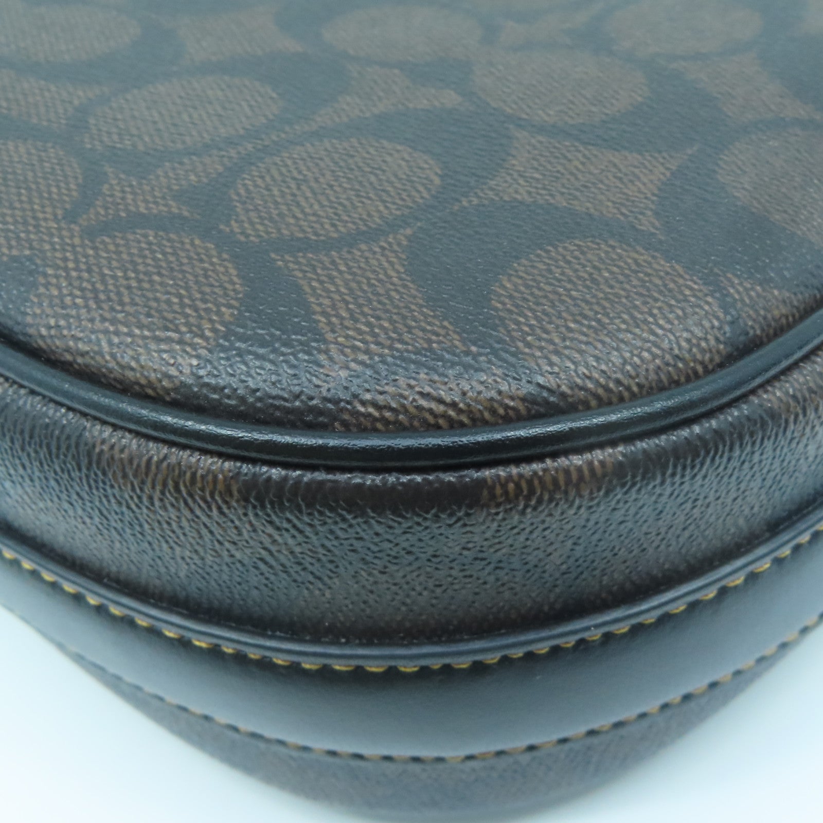 COACH 塗層帆布Shoulder Bag金扣肩背袋啡色米色