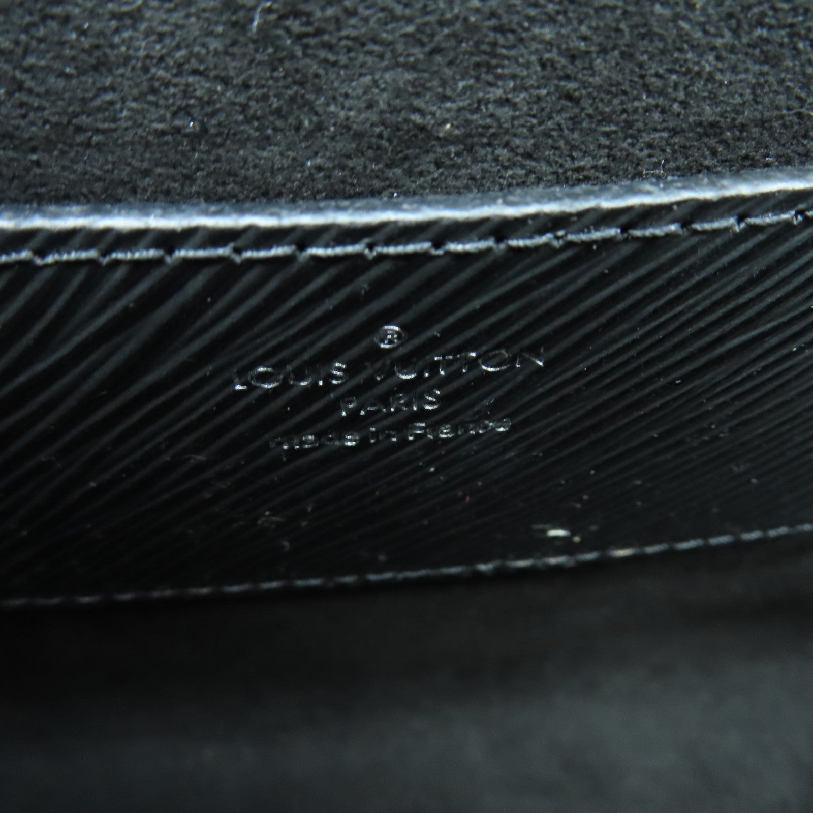 LOUIS VUITTON 【激減優惠】Epi Twist MM銀扣鏈帶肩背袋黑色