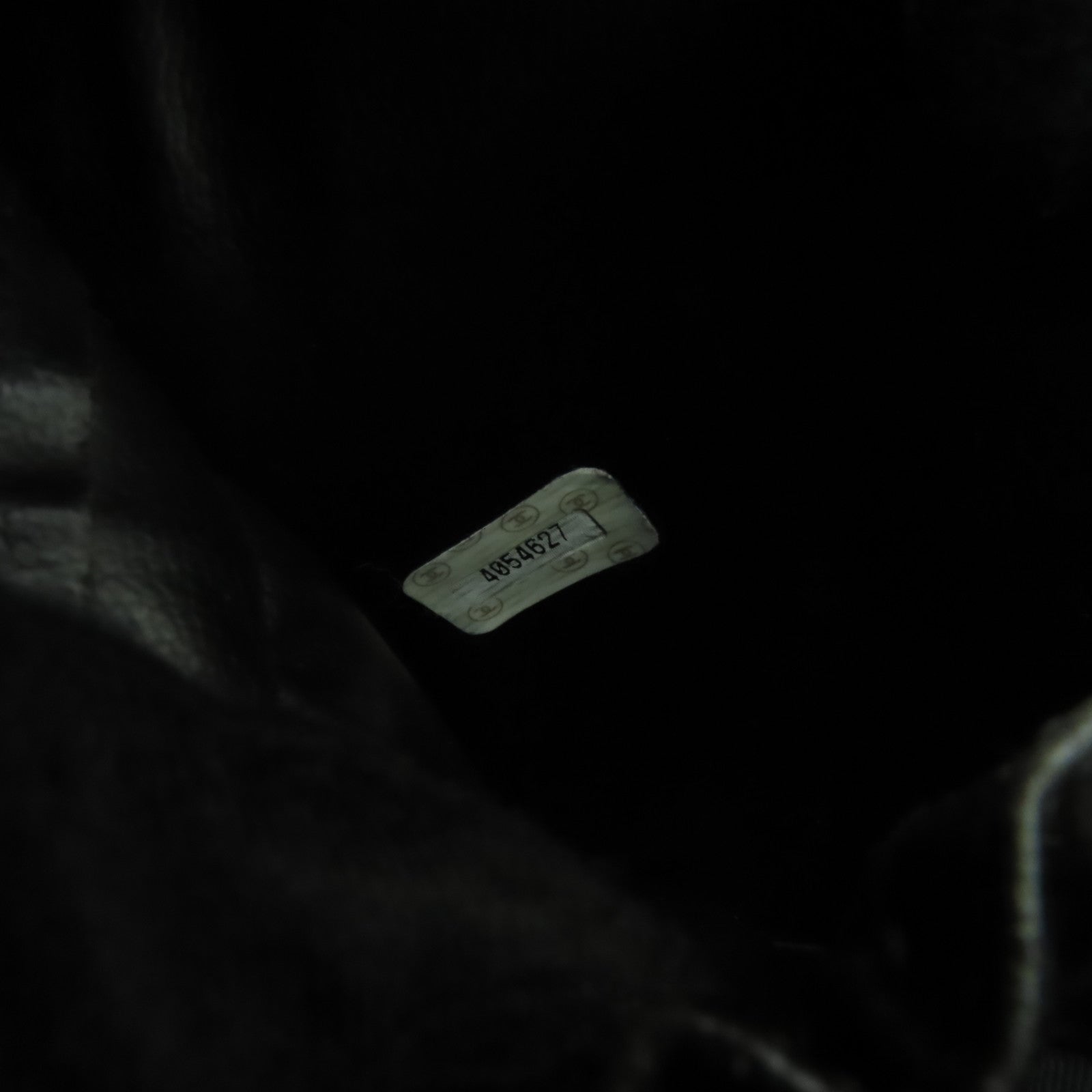 CHANEL 牛皮皮革Vanity金扣化妝袋黑色