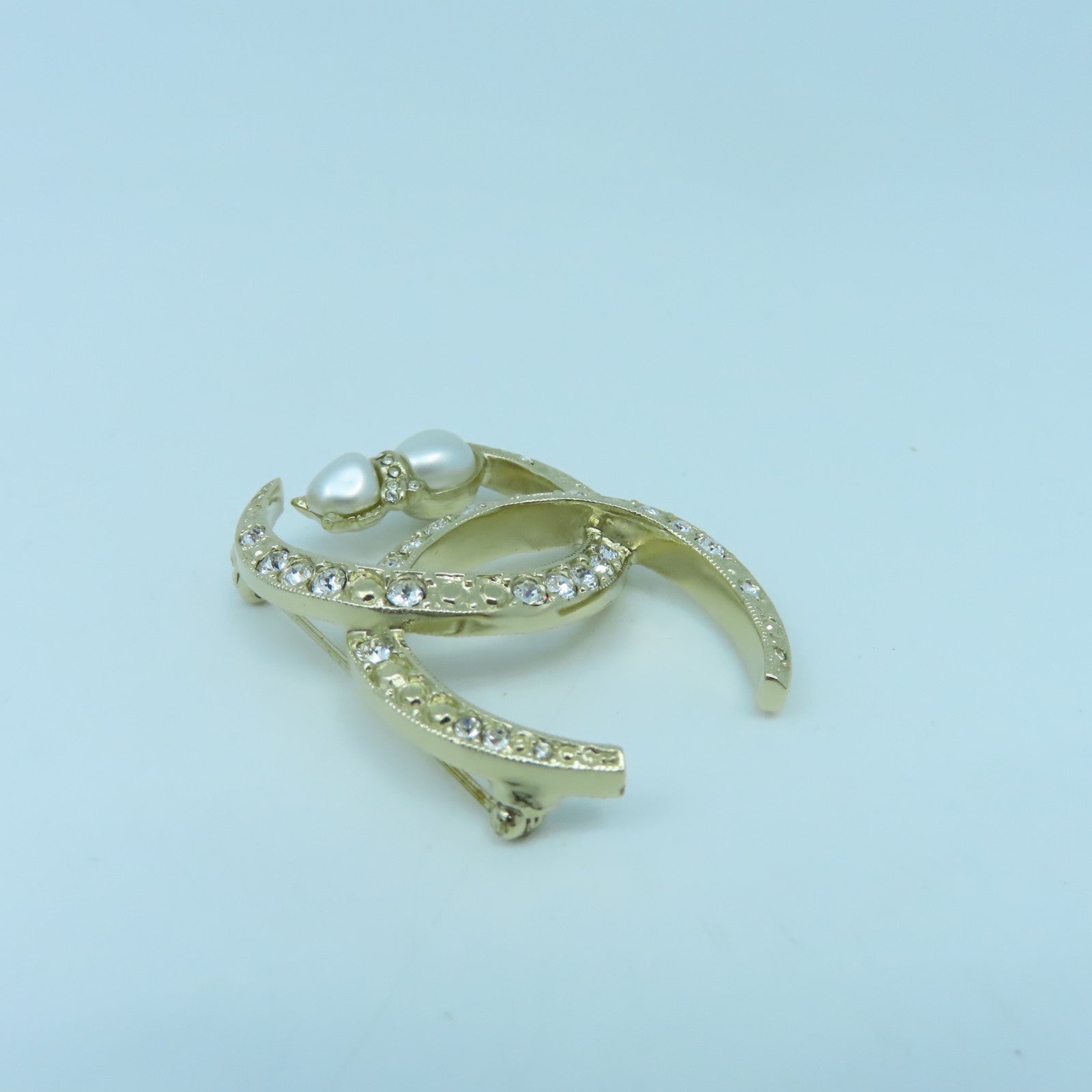 CHANEL 金属/PVC Brooch金扣胸针金色