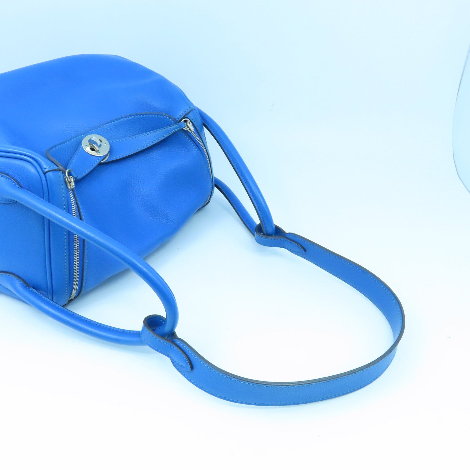 HERMES Evercolor皮革Lindy 26银扣手挽肩背两用袋Bleu Hydra蓝色