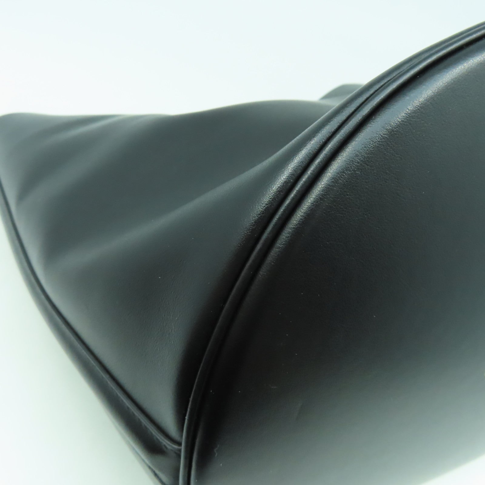 CELINE 【激減優惠】牛皮皮革Bucket 16金扣手挽肩背兩用袋黑色